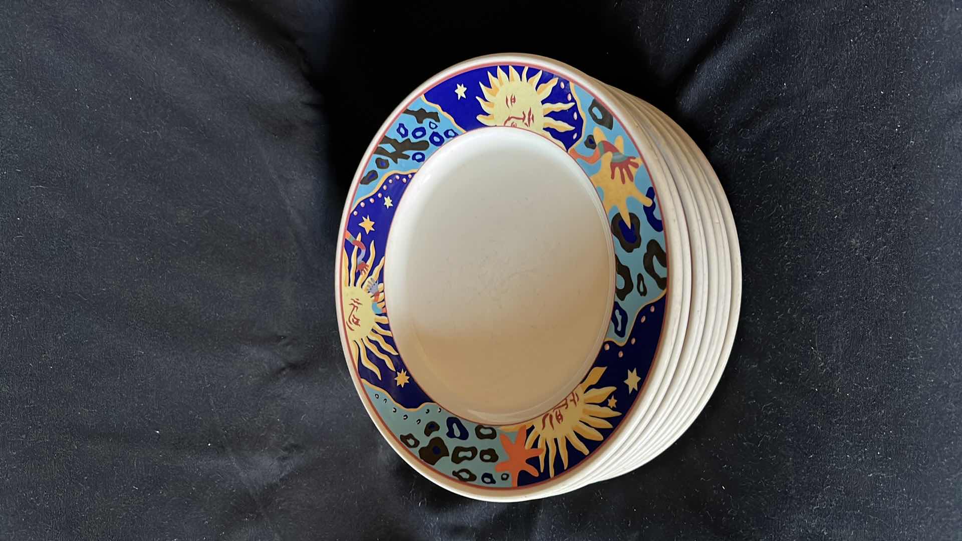 Photo 1 of ONEIDA CLASSIC CELESTIAL DINNER PLATES (8)