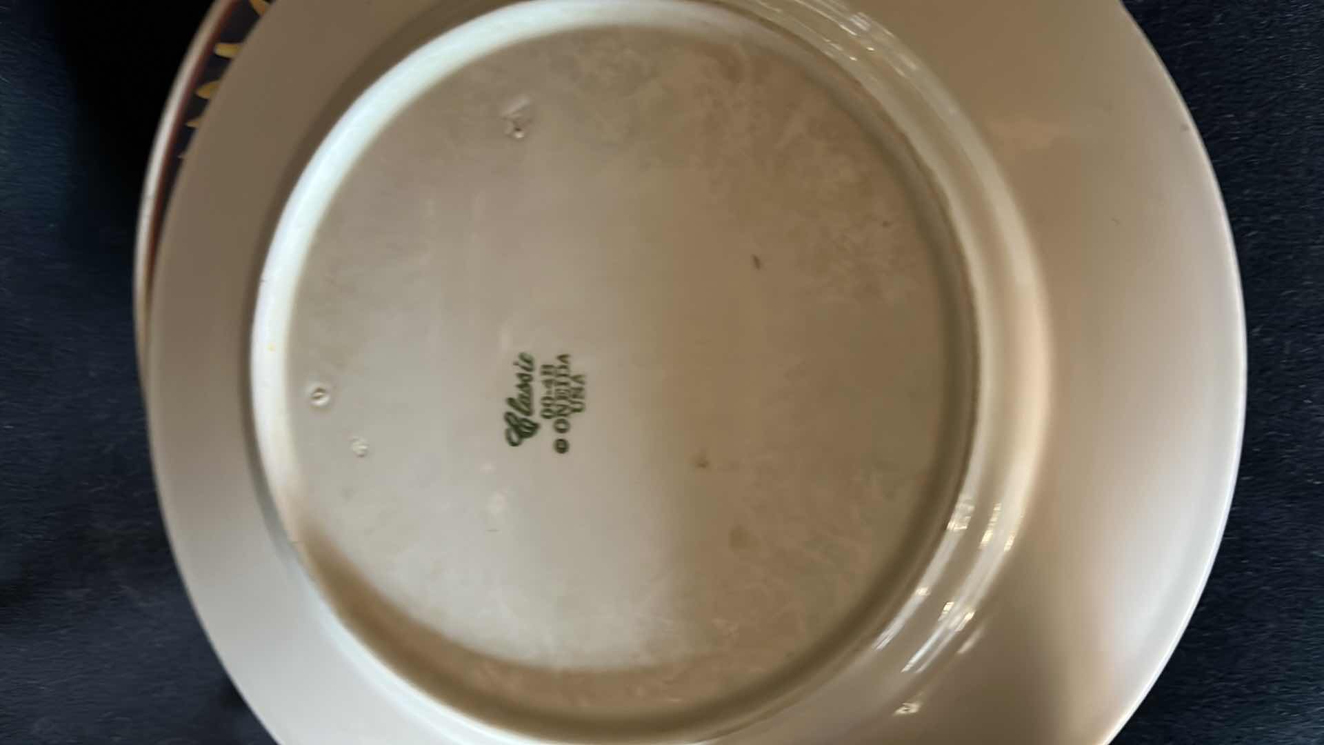 Photo 1 of ONEIDA CLASSIC CELESTIAL DINNER PLATES (8)