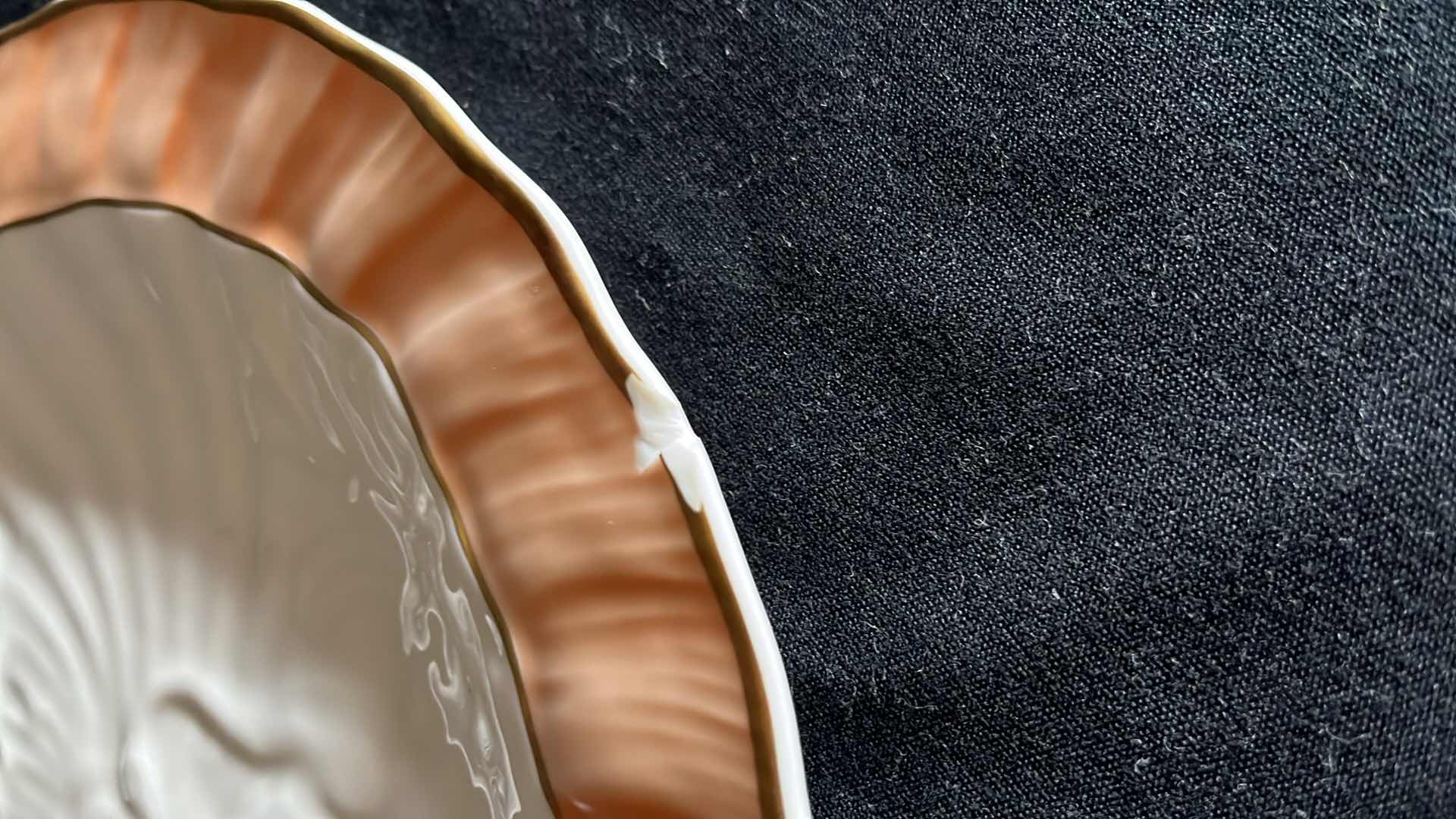 Photo 1 of MOTTAHEDEH SALMON SWAN SALMON BORDER W RAISED SWAN PATTERN, PORCELAIN MADE IN PORTUGAL 10.5”