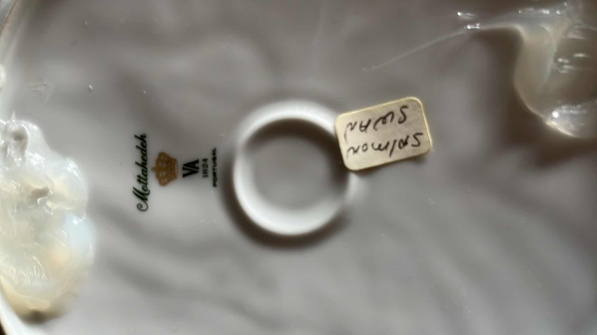 Photo 1 of MOTTAHEDEH SALMON SWAN SALMON BORDER W RAISED SWAN PATTERN, PORCELAIN MADE IN PORTUGAL 10.5”