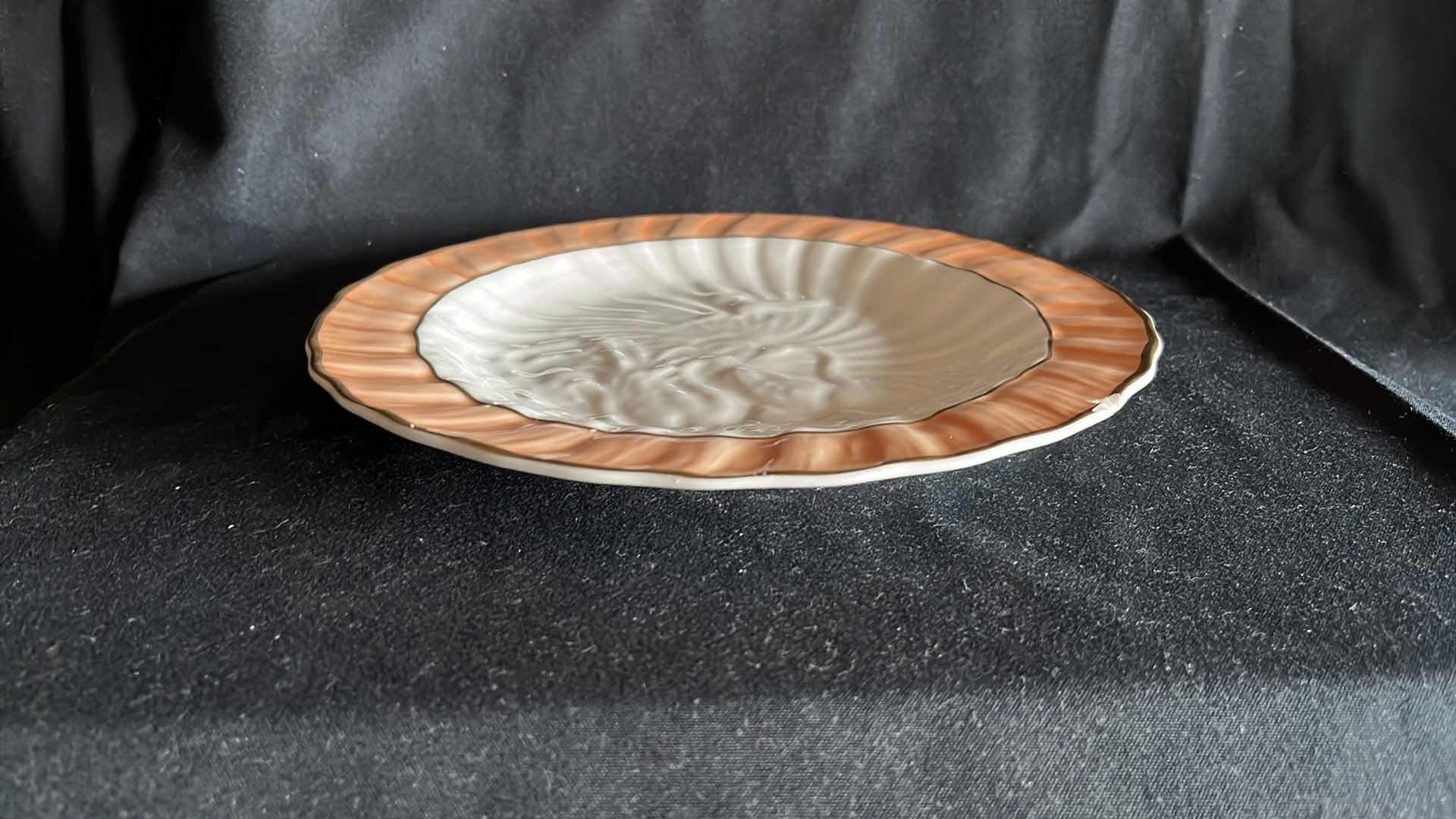 Photo 1 of MOTTAHEDEH SALMON SWAN SALMON BORDER W RAISED SWAN PATTERN, PORCELAIN MADE IN PORTUGAL 10.5”