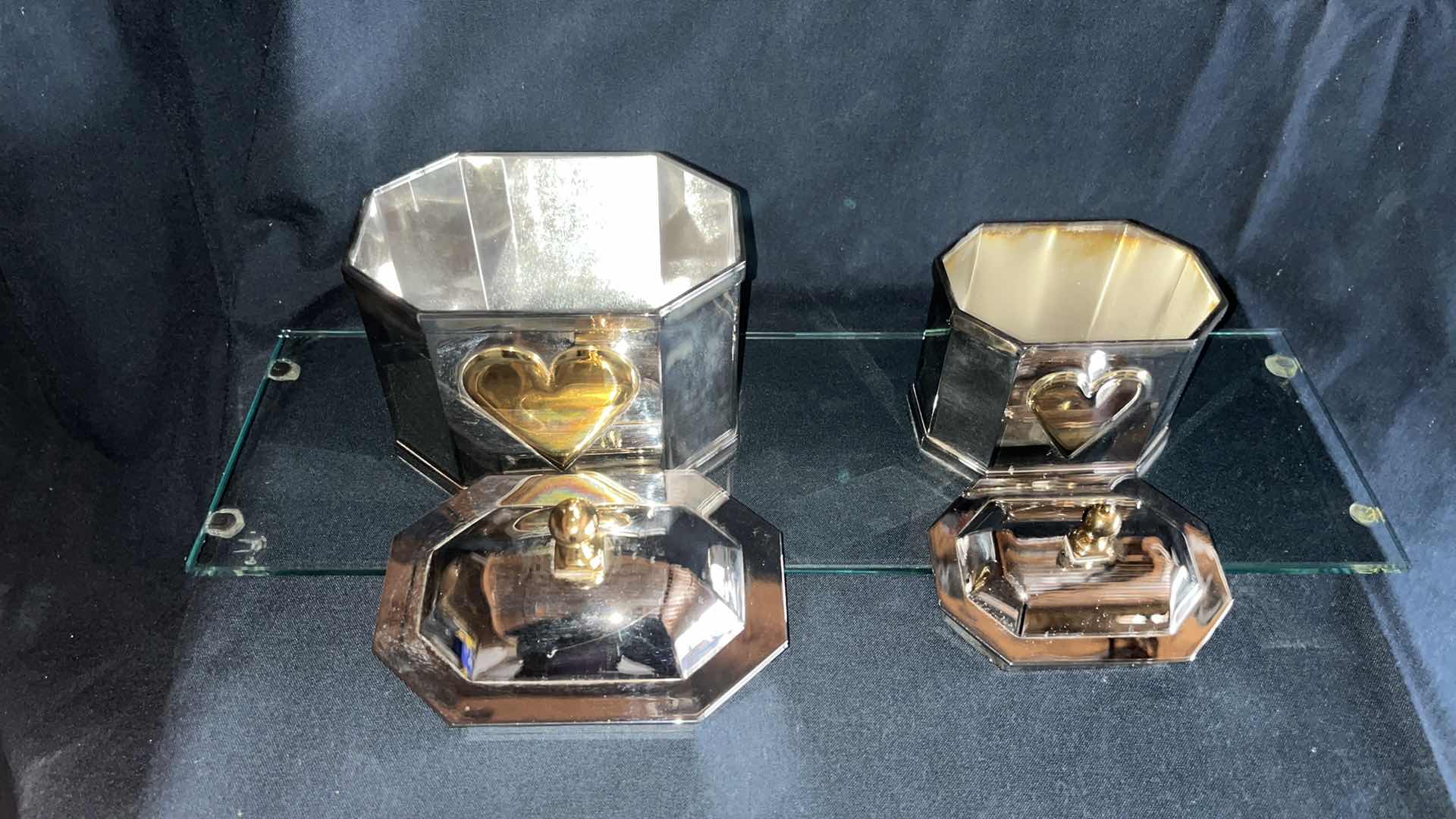 Photo 1 of VINTAGE LENNOX WILLIAMSBURG KIRK STIEFF SILVER PLATED HEART TRINKET BOXES (2) W ATTACHED GLASS 5.25” X 18.25” X 6.25”