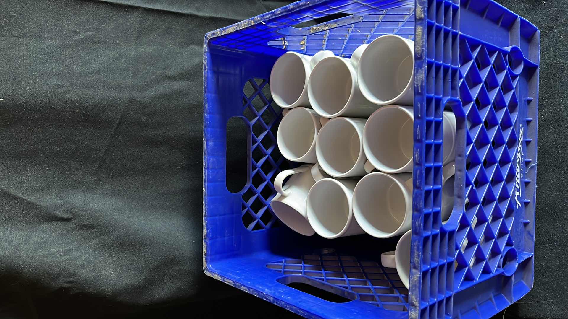 Photo 4 of BAUSCHER GERMANY COFFEE MUGS 3.25” W CRATE (20)