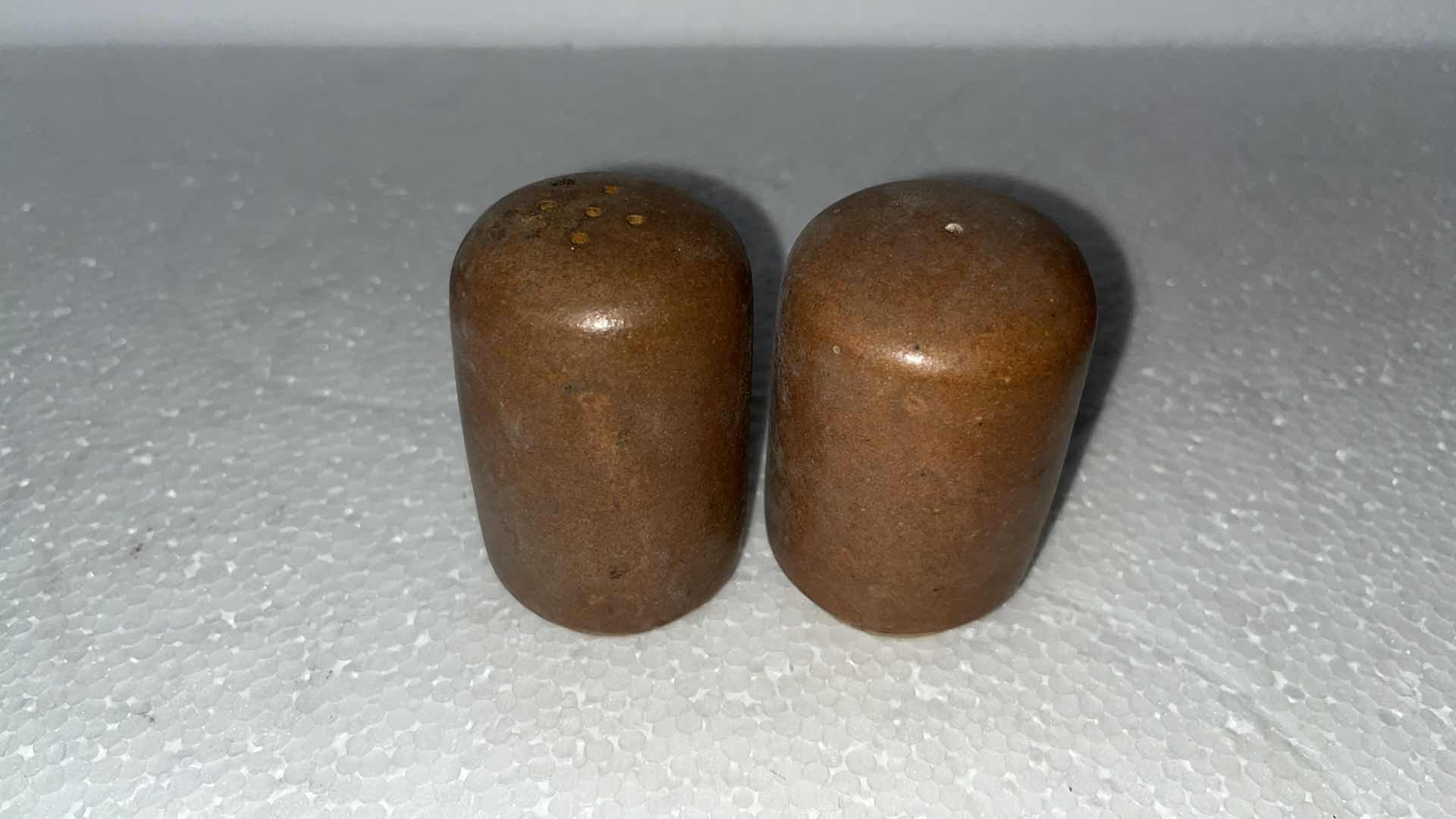 Photo 4 of MEXICAN CLAY PLATE SET W SALT & PEPPER SHAKES AND CONDIMENT HOLDER (19)