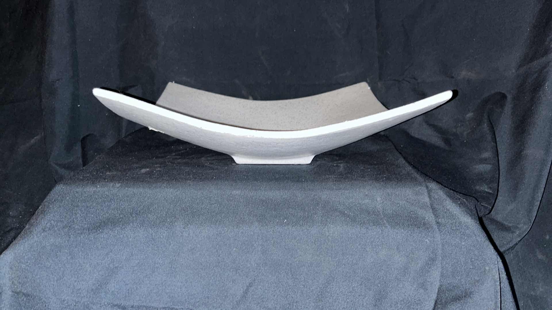 Photo 1 of STONE STYLE RESIN PLATTERS 15” X 15” (5)