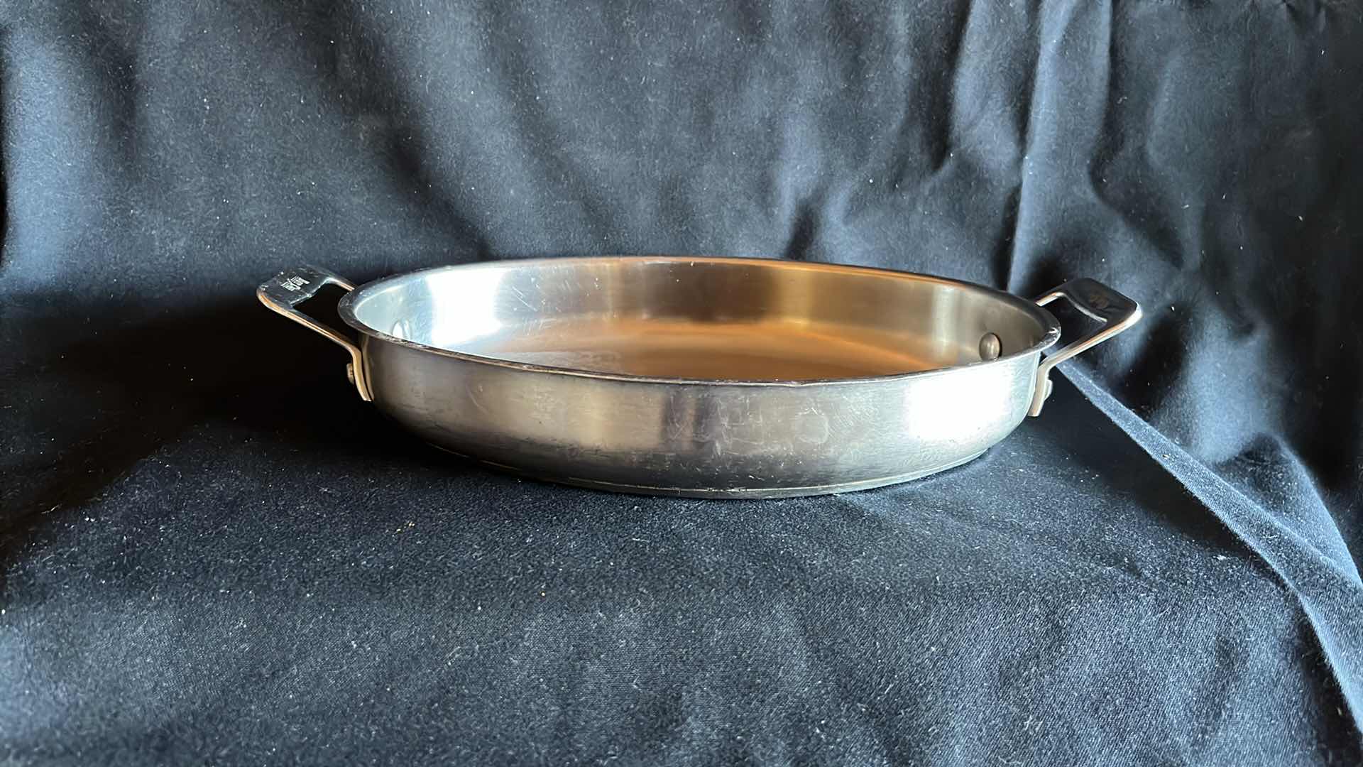 Photo 1 of BON CHEF CUCINA STAINLESS STEEL OVAL OVEN BAKING DISH WITH HANDLES 12” X 9” (2)