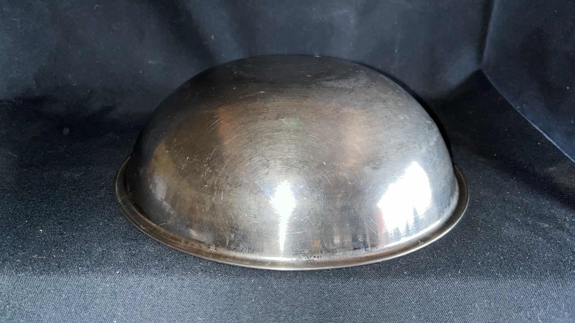 Photo 1 of STAINLESS STEEL MIXING BOWL 9” X 3” (3)