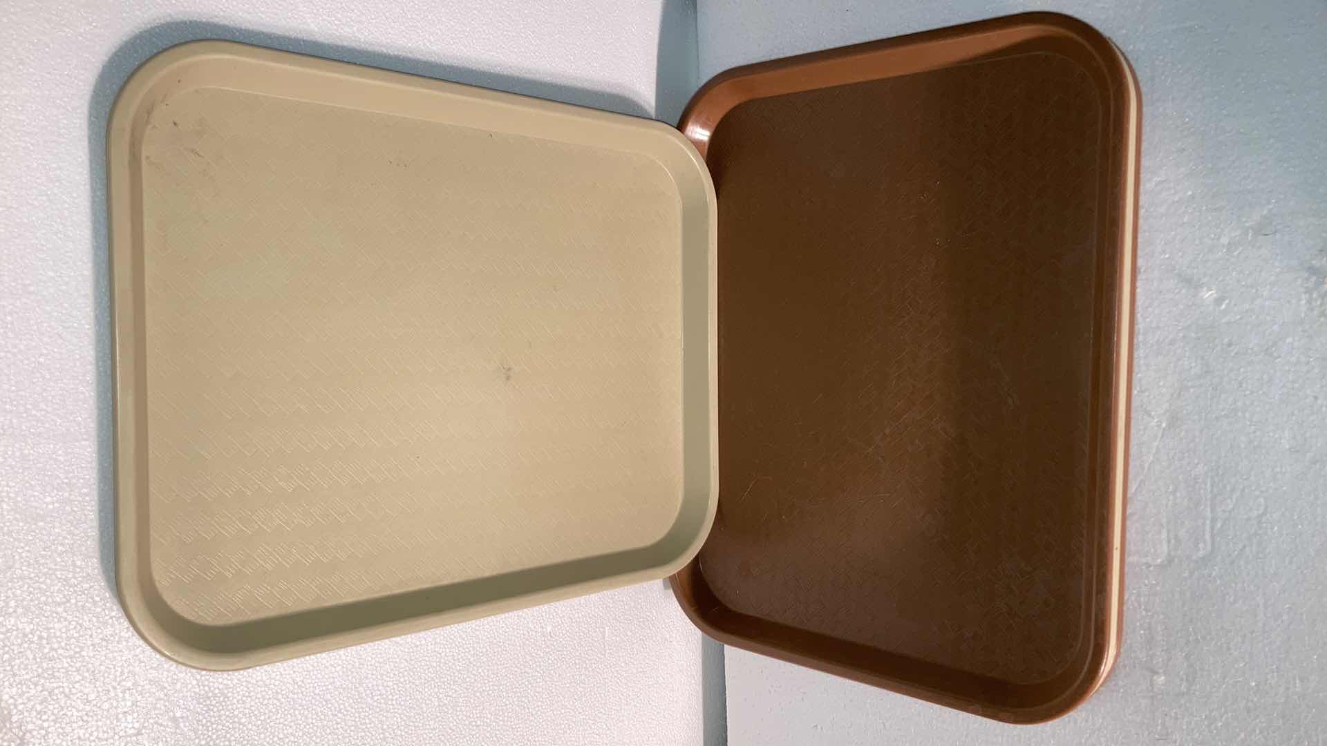 Photo 1 of CARLISLE PLASTIC SERVING TRAYS VARIOUS COLORS (6) 18” X 14”