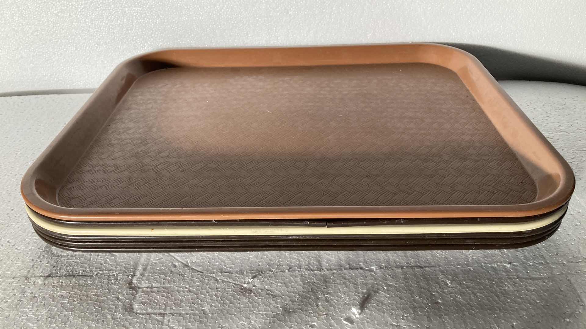 Photo 1 of CARLISLE PLASTIC SERVING TRAYS VARIOUS COLORS (6) 18” X 14”