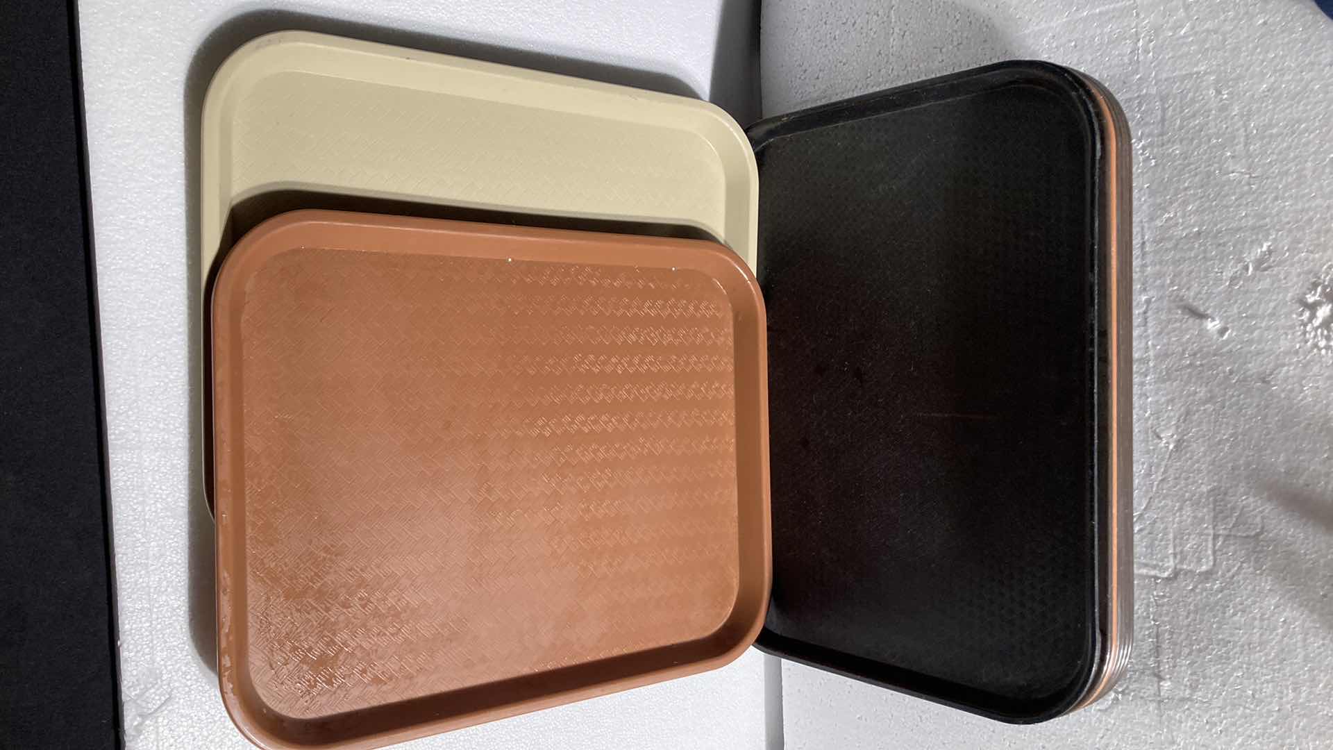 Photo 1 of CARLISLE PLASTIC SERVING TRAYS VARIOUS COLORS (9) 18” X 14”