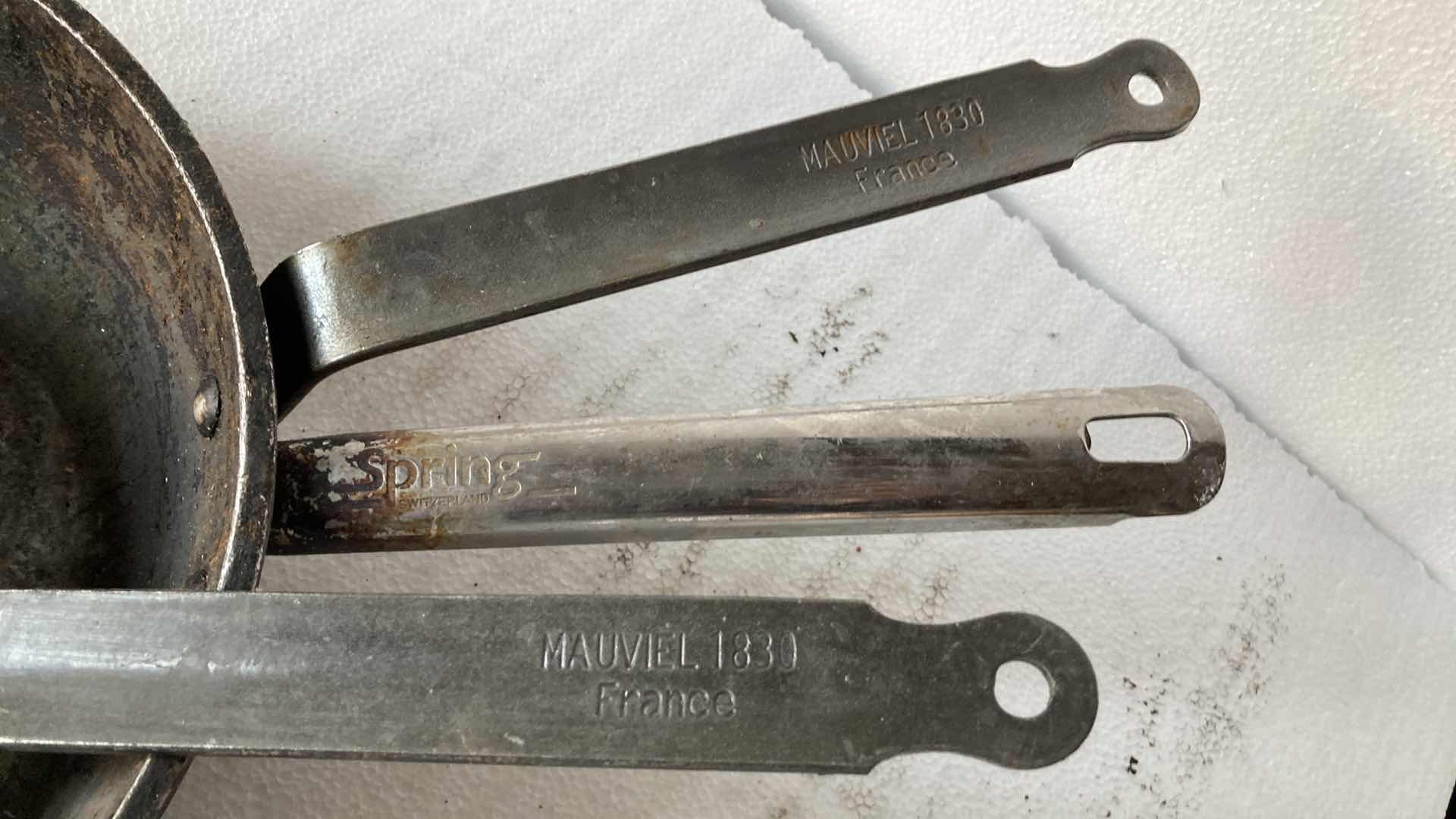 Photo 1 of COMMERCIAL KITCHEN STEEL POT AND SKILLET SET (5)