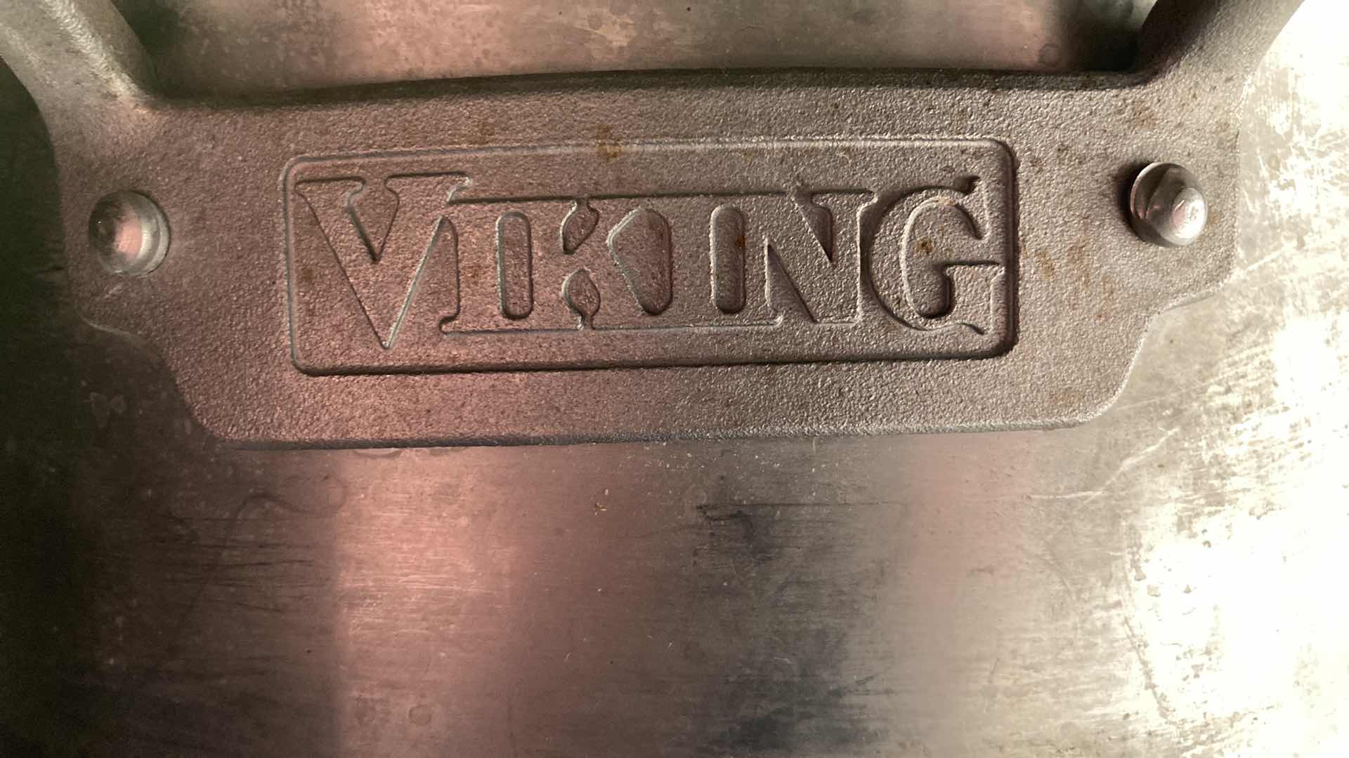 Photo 1 of VIKING COOKWARE POT SET (6)