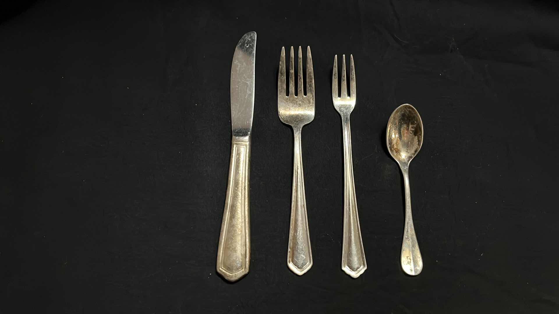 Photo 1 of FLATWARE, VARIOUS STYLES, 10 PCS EACH UTENSIL, 4.25” to 7” (40 PCS)
