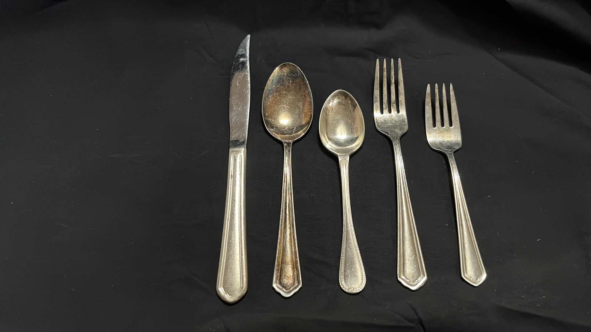 Photo 1 of FLATWARE, VARIOUS STYLES, 10 PCS EACH UTENSIL, 6” to 9” (50 PCS)