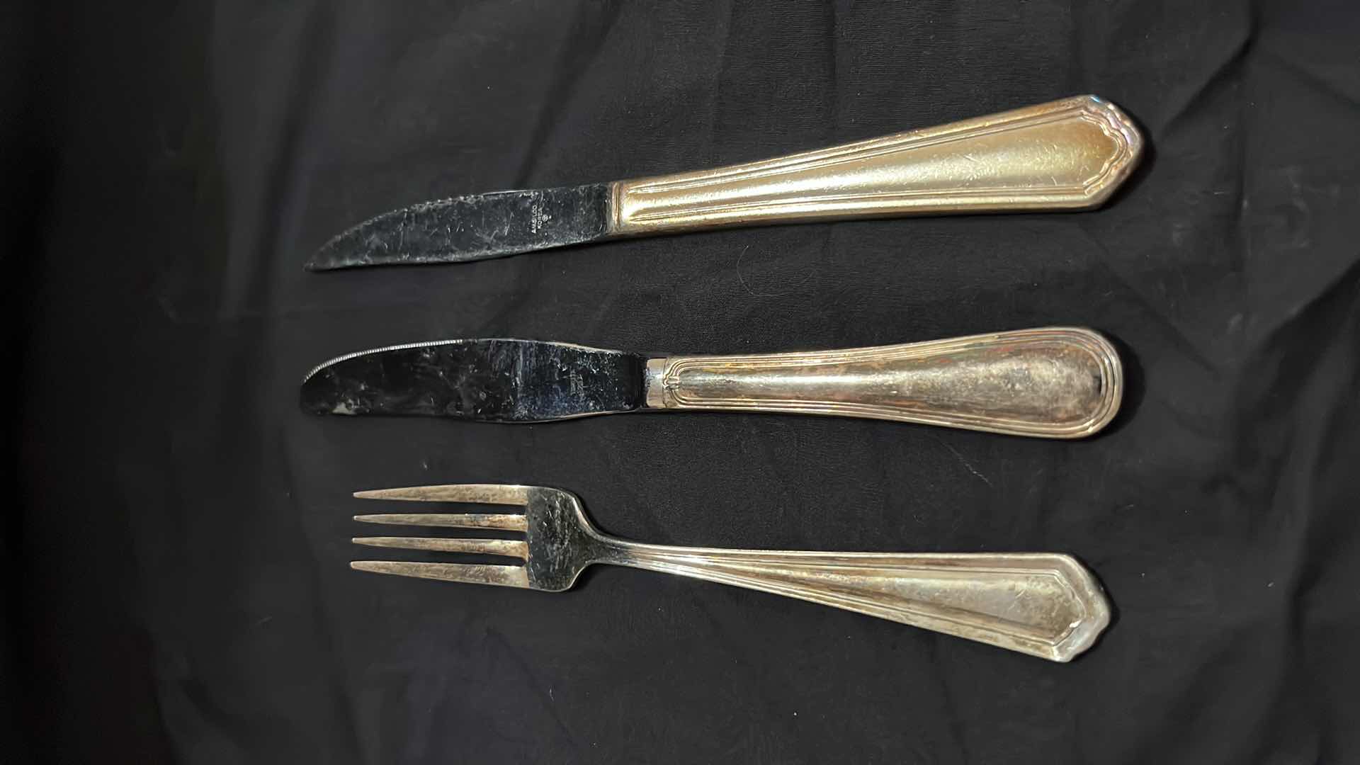 Photo 1 of FLATWARE, VARIOUS STYLES WITHIN UTENSILS, 10 PCS EACH UTENSIL, 7”- 9” (30 PCS)