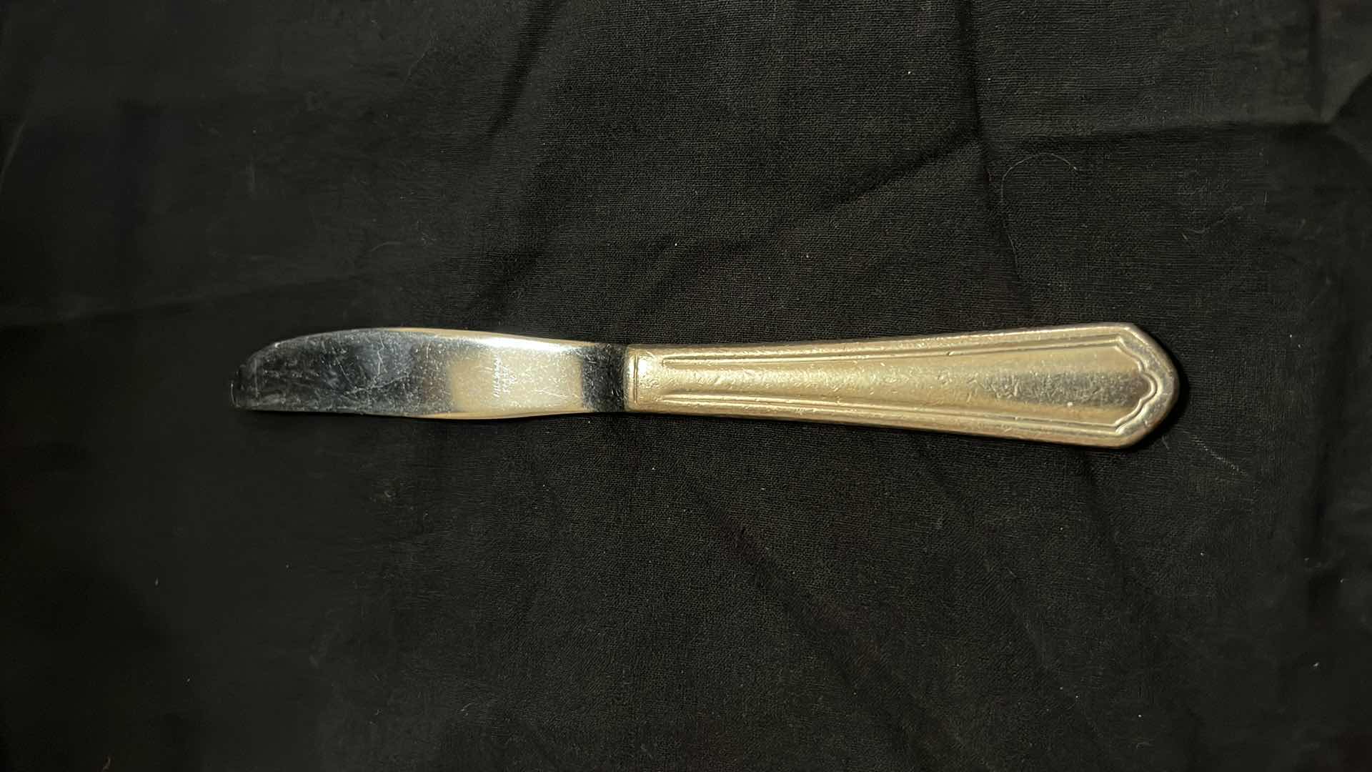 Photo 1 of FLATWARE, 7.25” BUTTER KNIVES (30 PCS)