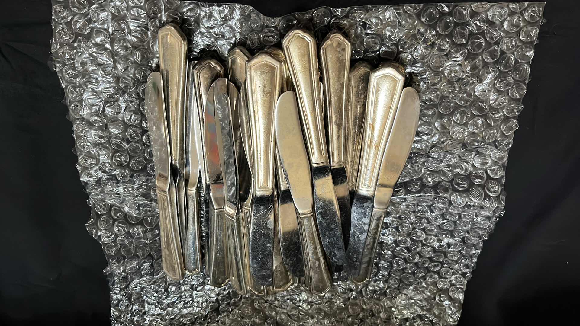 Photo 2 of FLATWARE, 7.25” BUTTER KNIVES (30 PCS)