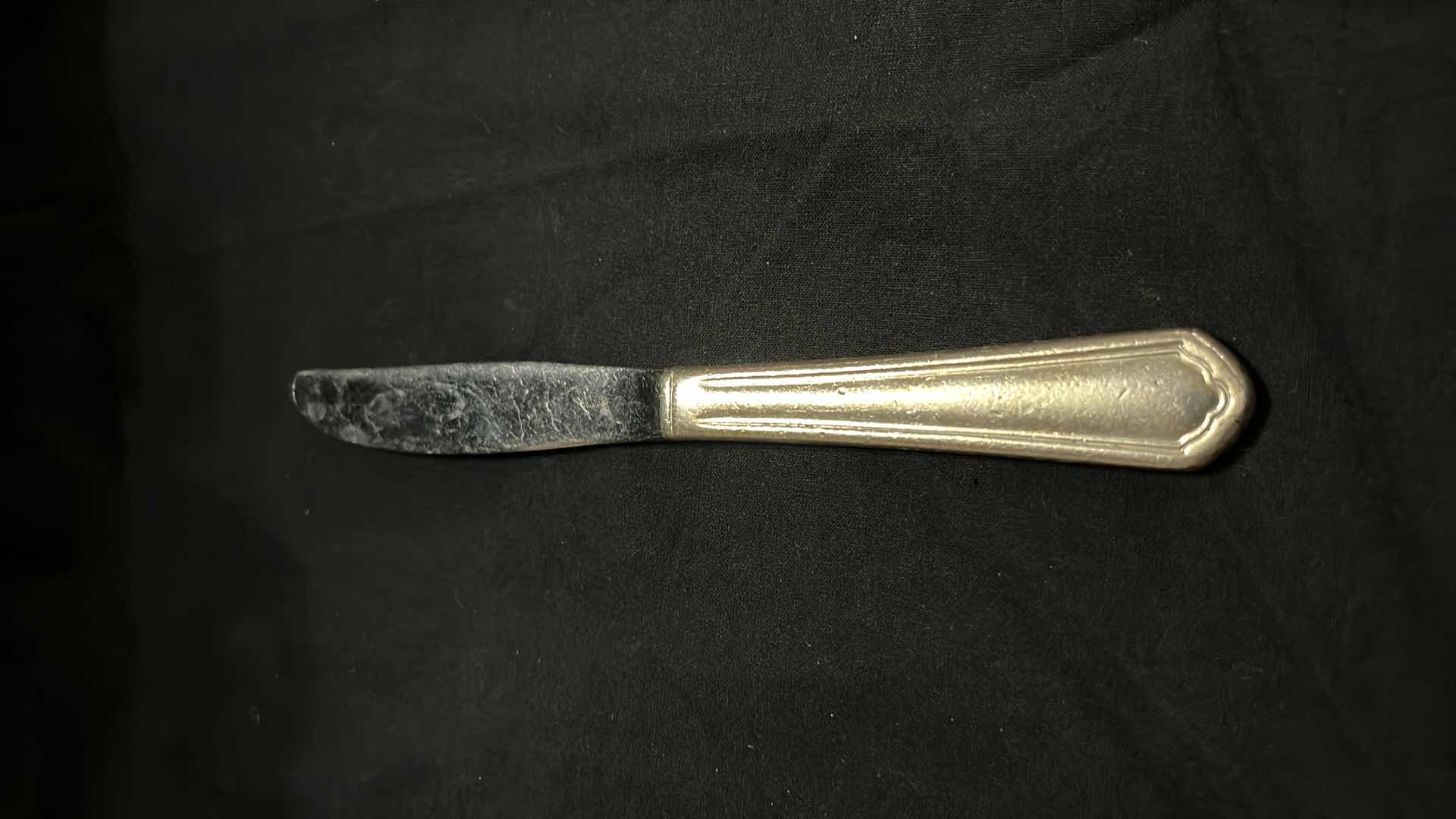 Photo 1 of FLATWARE, 7.25” BUTTER KNIVES (30 PCS)