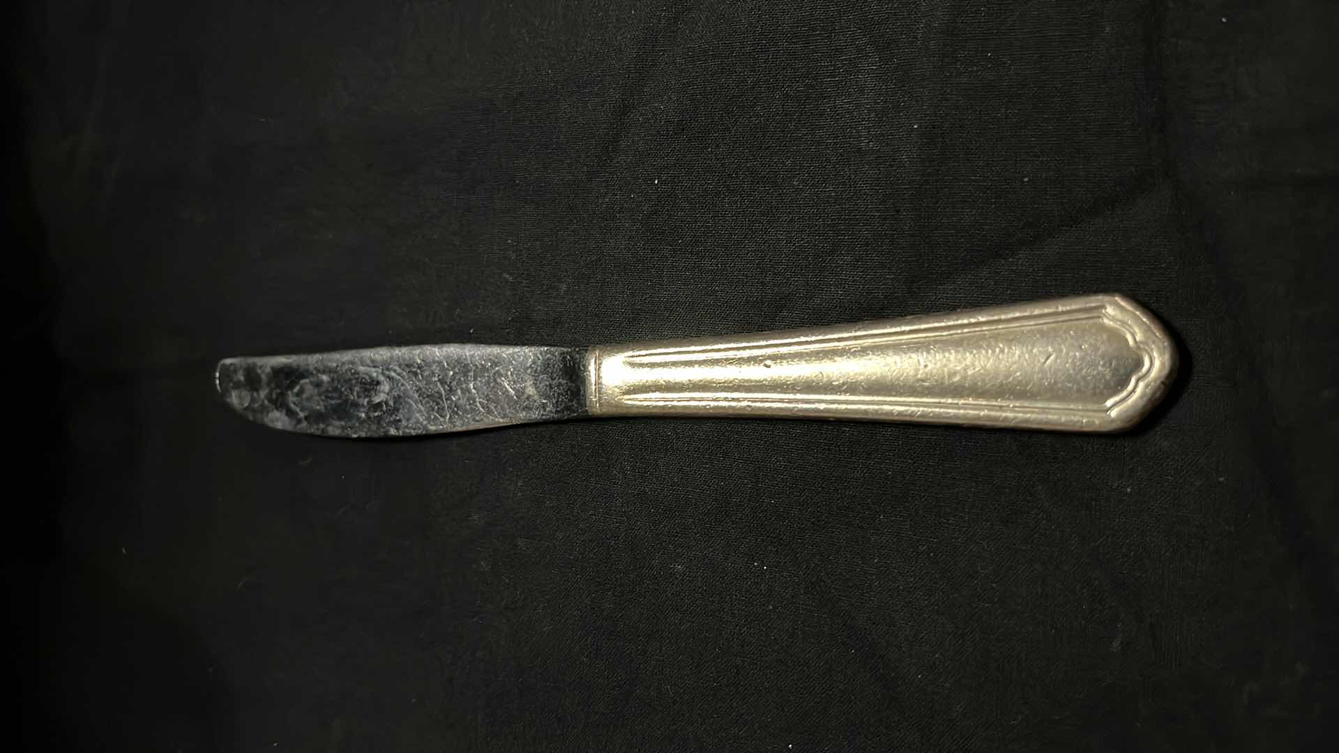 Photo 1 of FLATWARE, 7.25” BUTTER KNIVES (30 PCS)