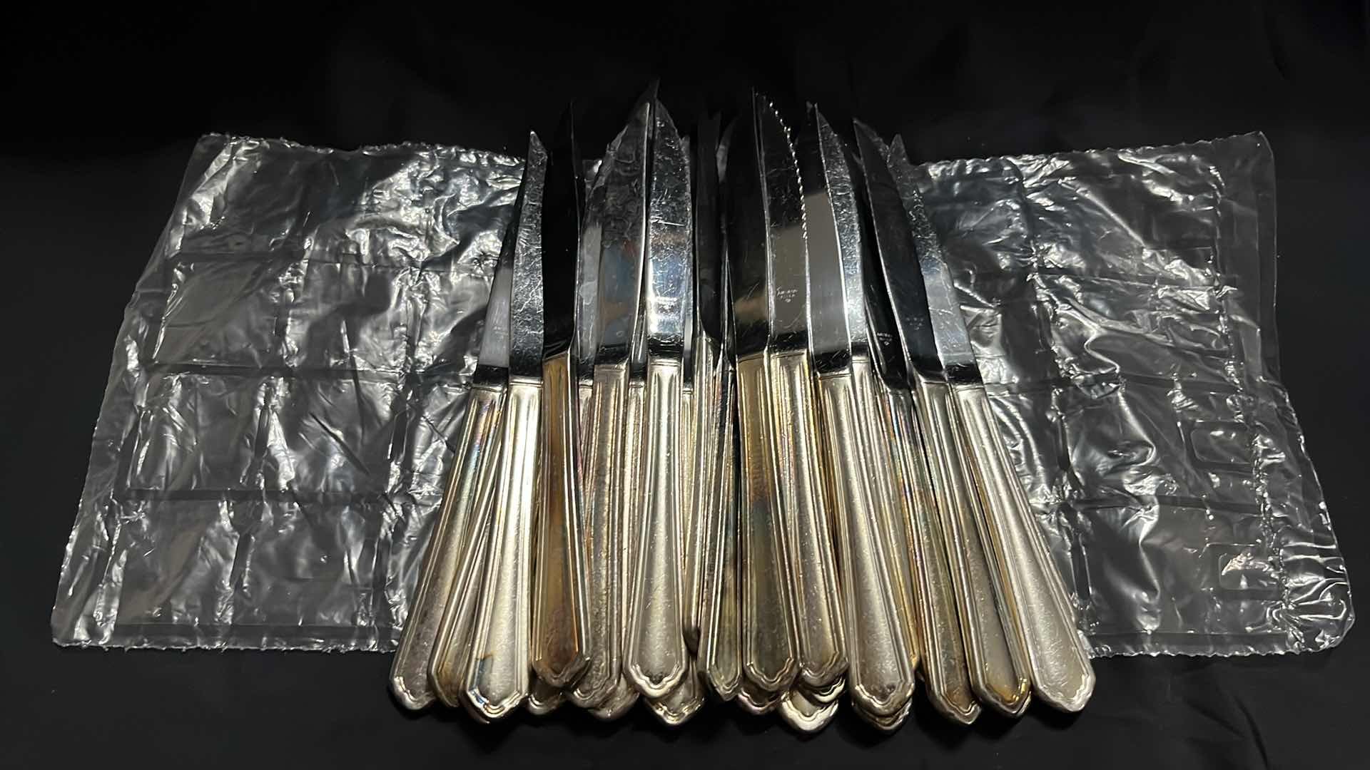 Photo 3 of FLATWARE, 9” KNIVES (30 PCS)
