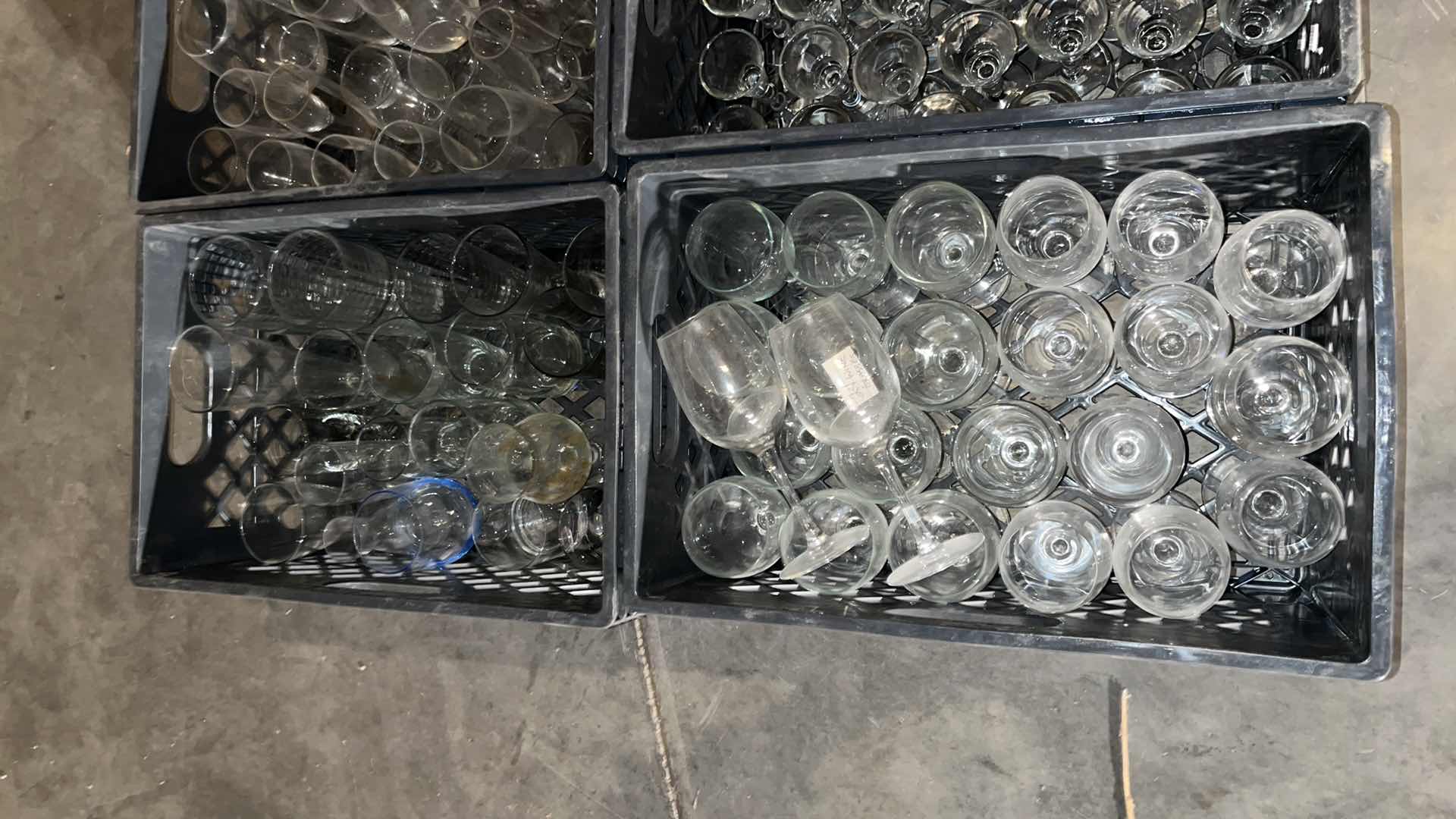 Photo 1 of BAR GLASSES W CRATES ON PALLET, VARIOUS STYLES & SIZES