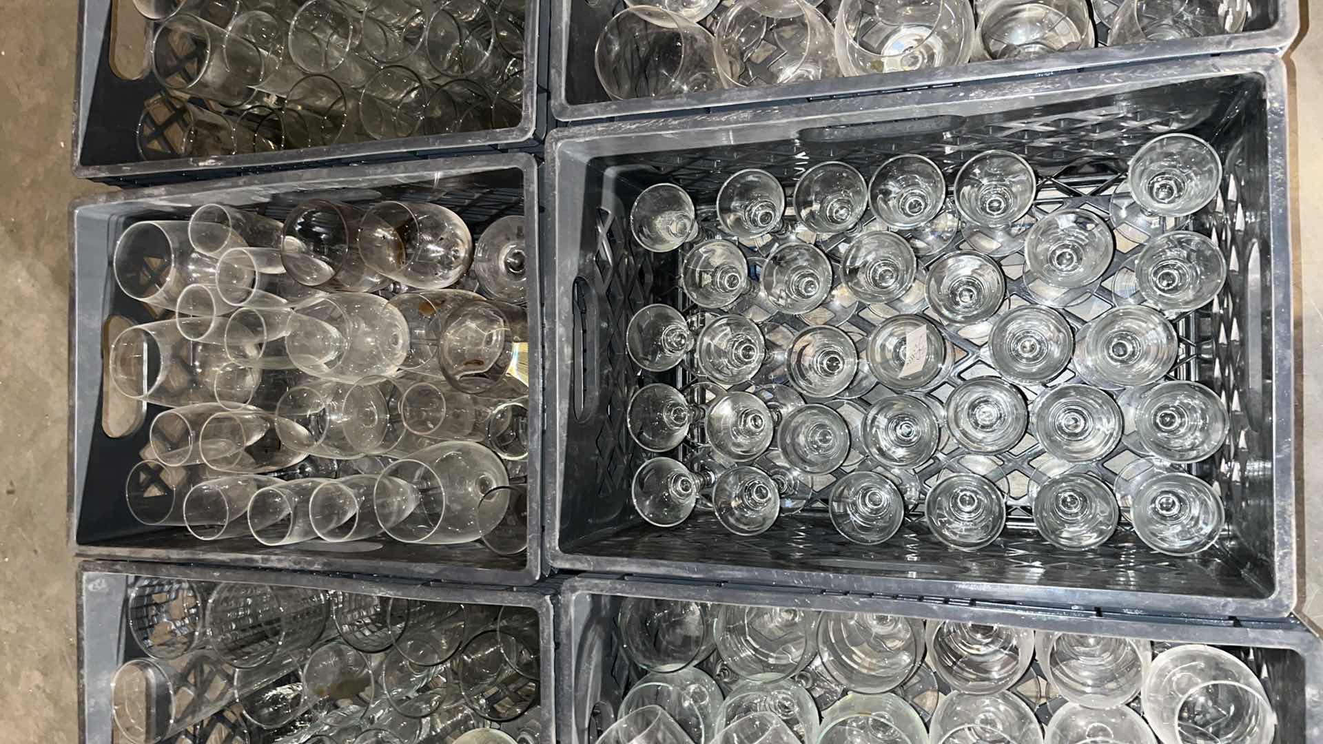 Photo 1 of BAR GLASSES W CRATES ON PALLET, VARIOUS STYLES & SIZES