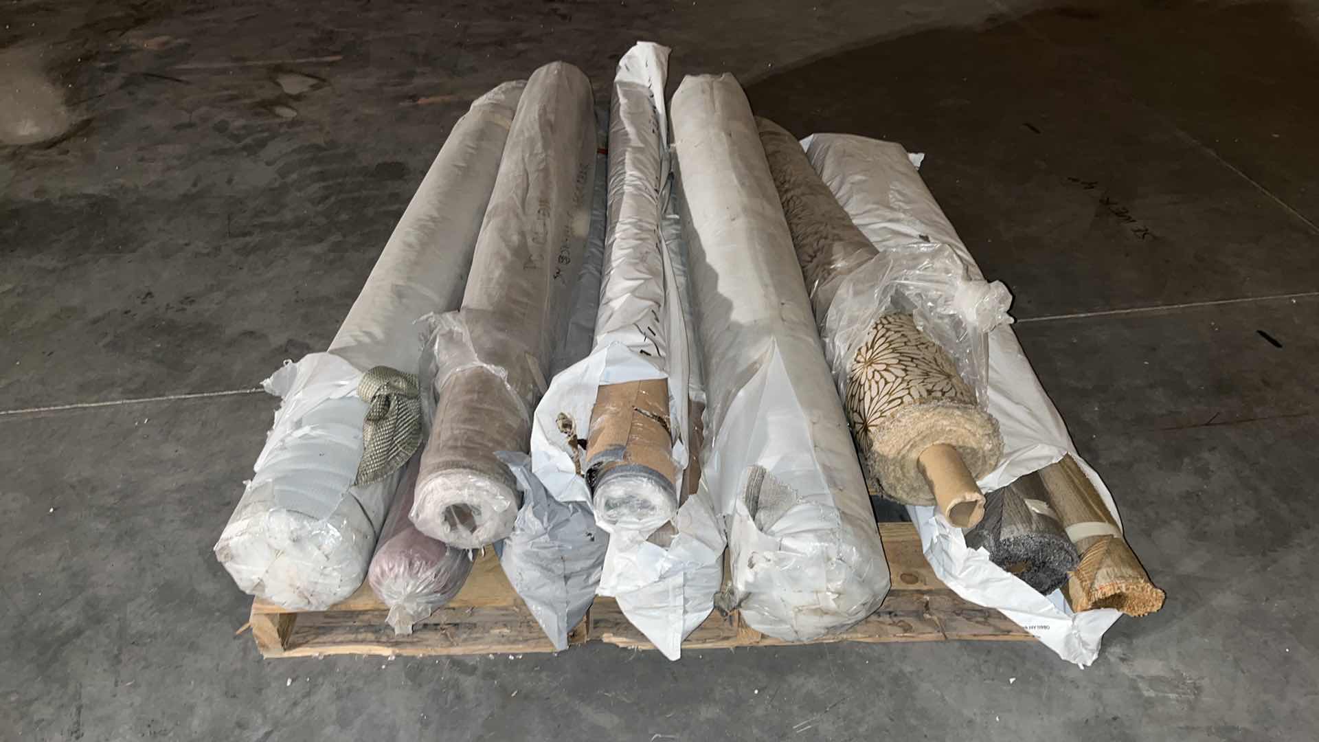 Photo 1 of MID CENTURY STYLE ROLLS OF FABRIC VARIOUS STYLES & LENGTHS (10)