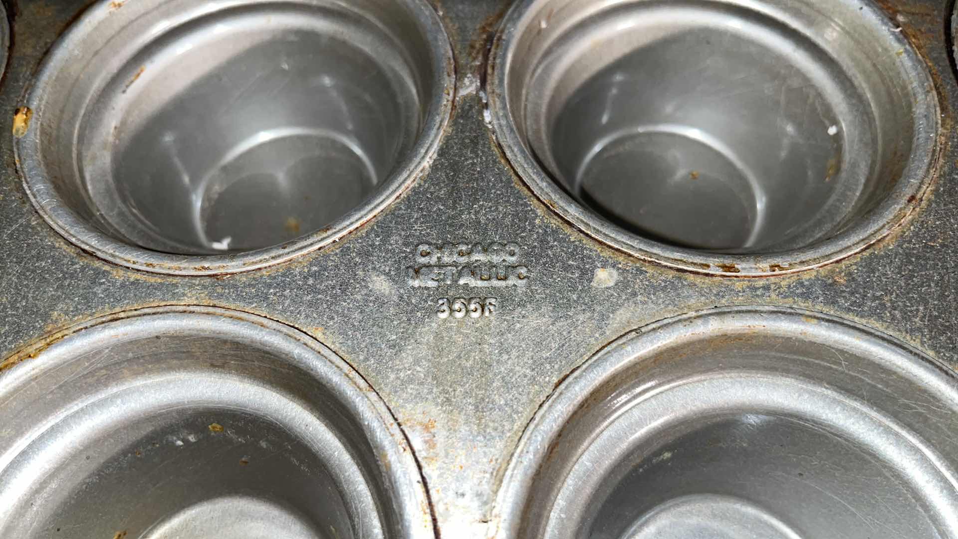 Photo 1 of CHICAGO METALLIC MUFFIN PAN, VARIOUS CONDITIONS MODEL #355F (5)