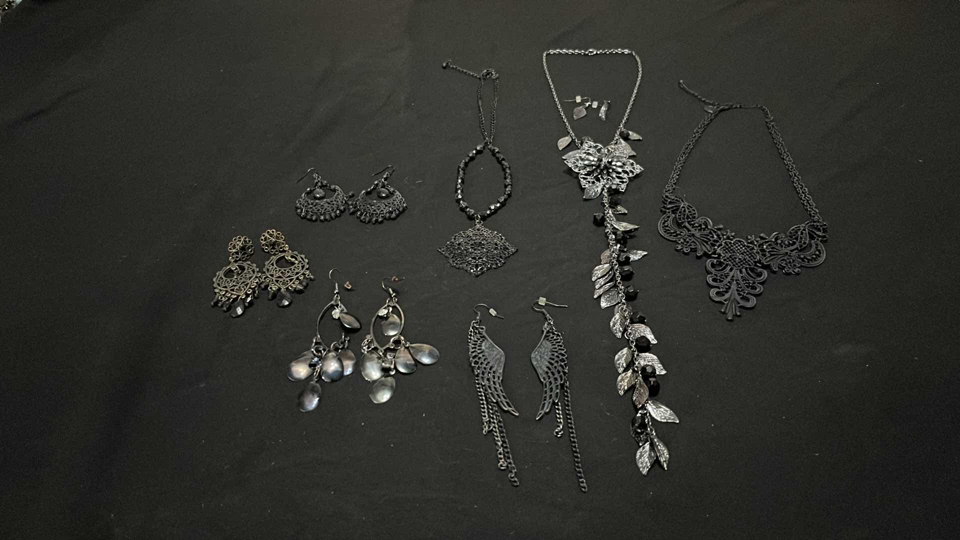 Photo 1 of JEWELRY BAG FILLED W COSTUME JEWELRY