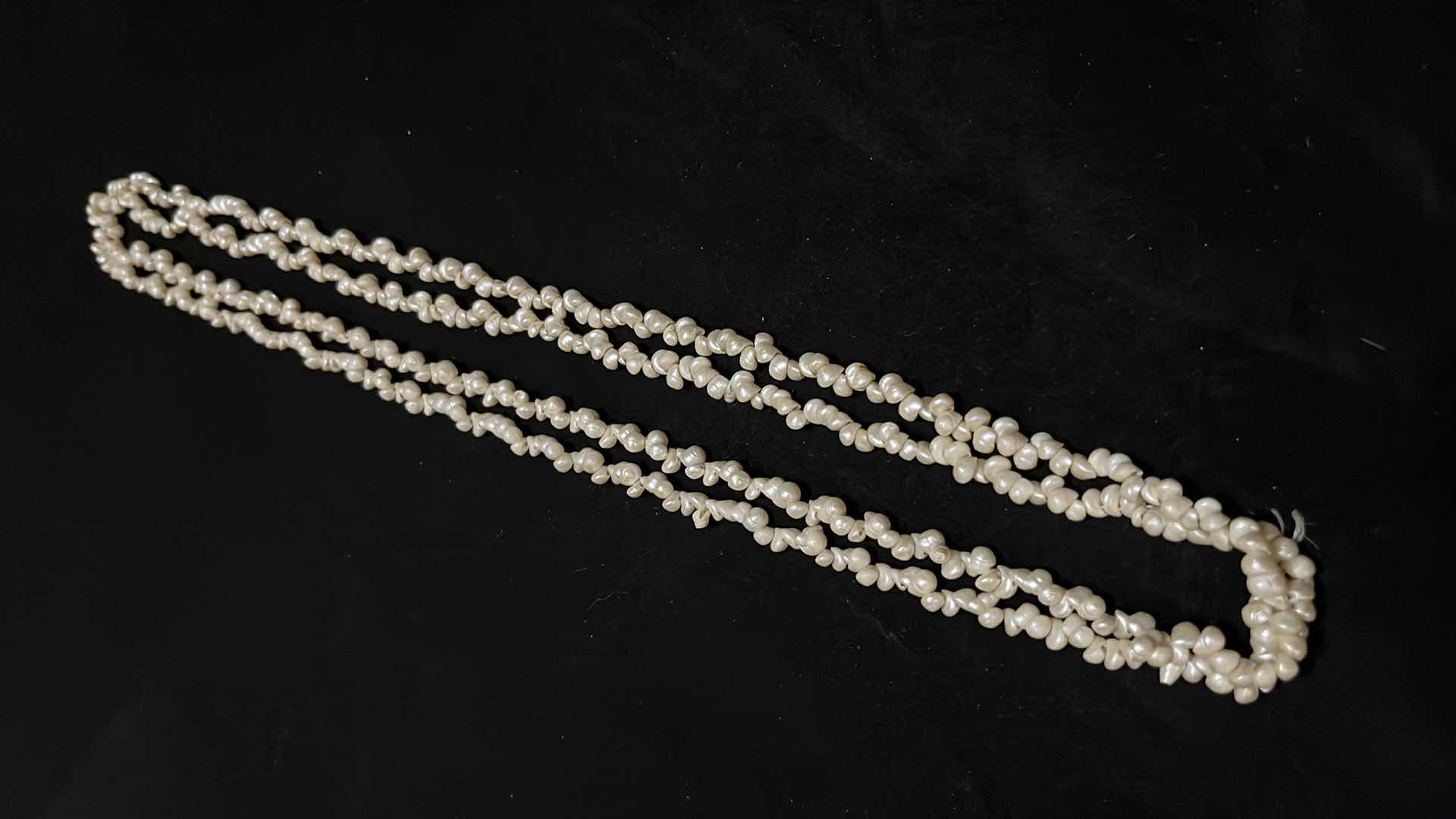 Photo 1 of SHELL THEMED JEWELRY W FAUX PEARL BRACELET