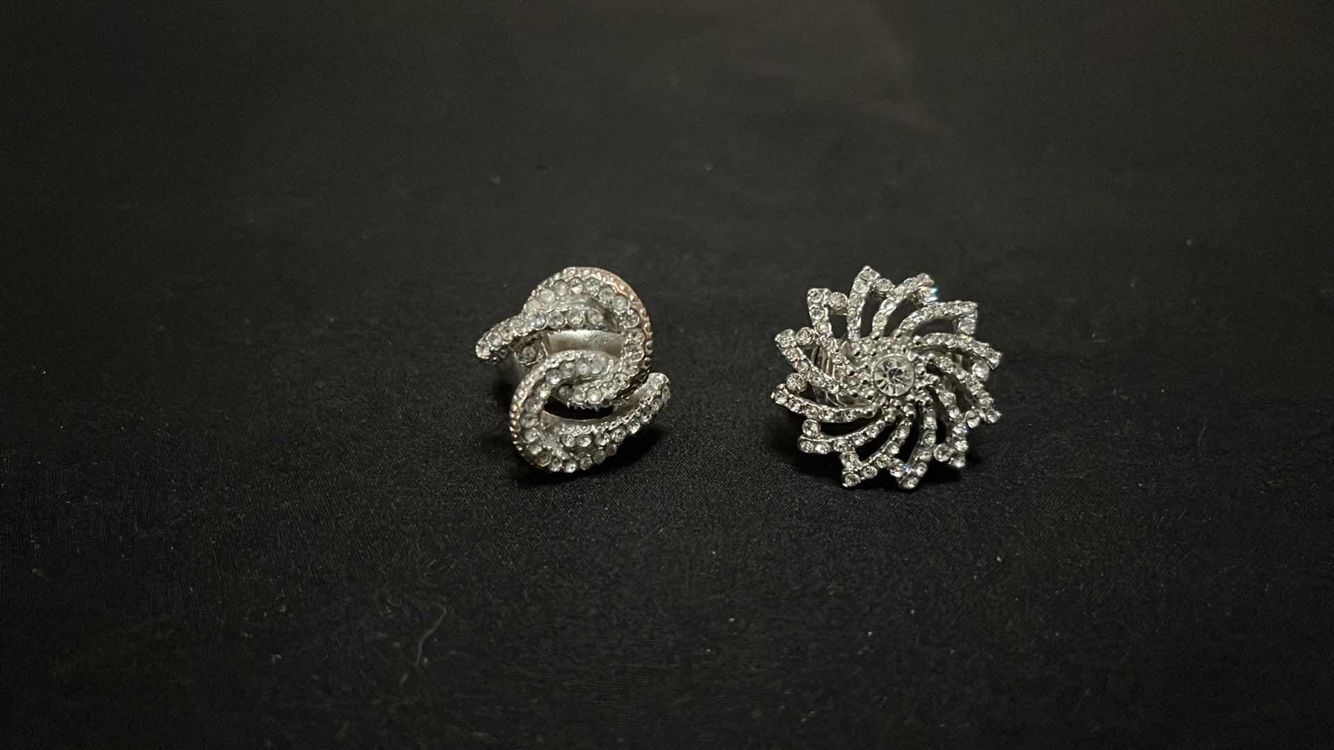 Photo 1 of STRETCHABLE RHINESTONE RINGS