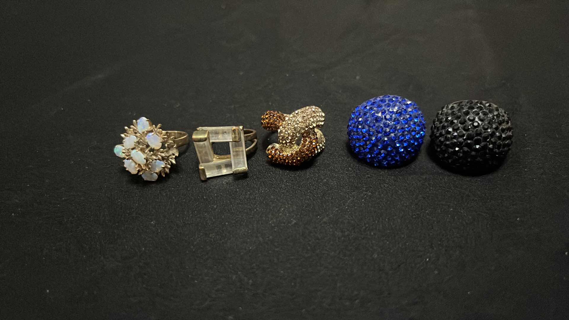 Photo 1 of RINGS, 16 PCS COSTUME JEWELRY