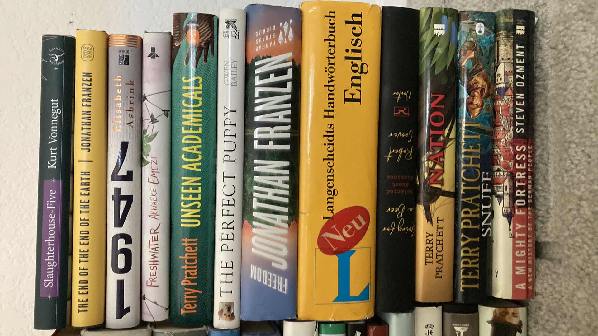 Photo 1 of HARDBACK BOOKS (25)