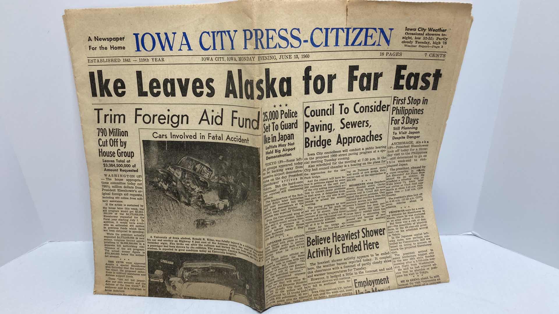 Photo 3 of MID CENTURY NEWSPAPERS W EARLY CENTURY PHOTOS & YEARBOOKS