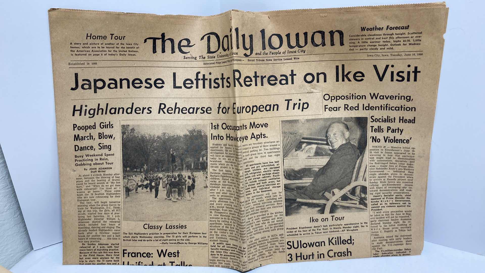 Photo 2 of MID CENTURY NEWSPAPERS W EARLY CENTURY PHOTOS & YEARBOOKS