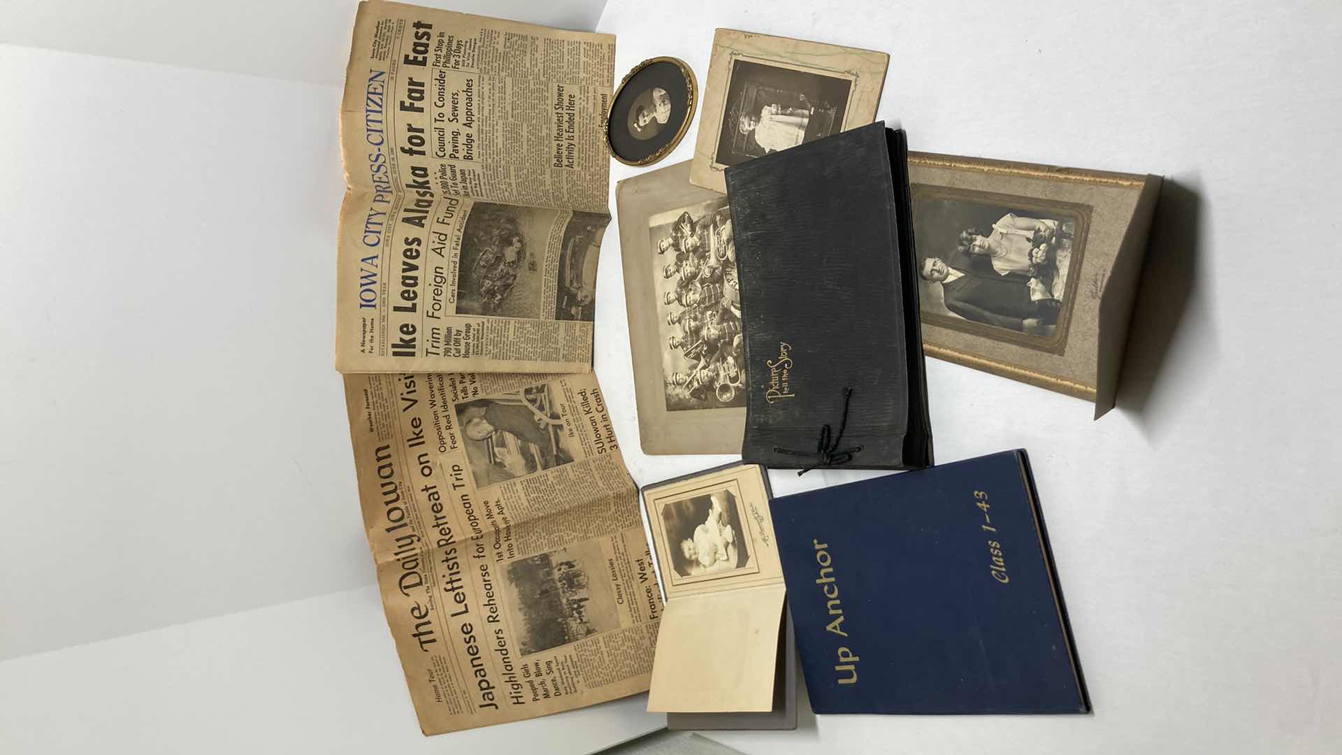 Photo 1 of MID CENTURY NEWSPAPERS W EARLY CENTURY PHOTOS & YEARBOOKS