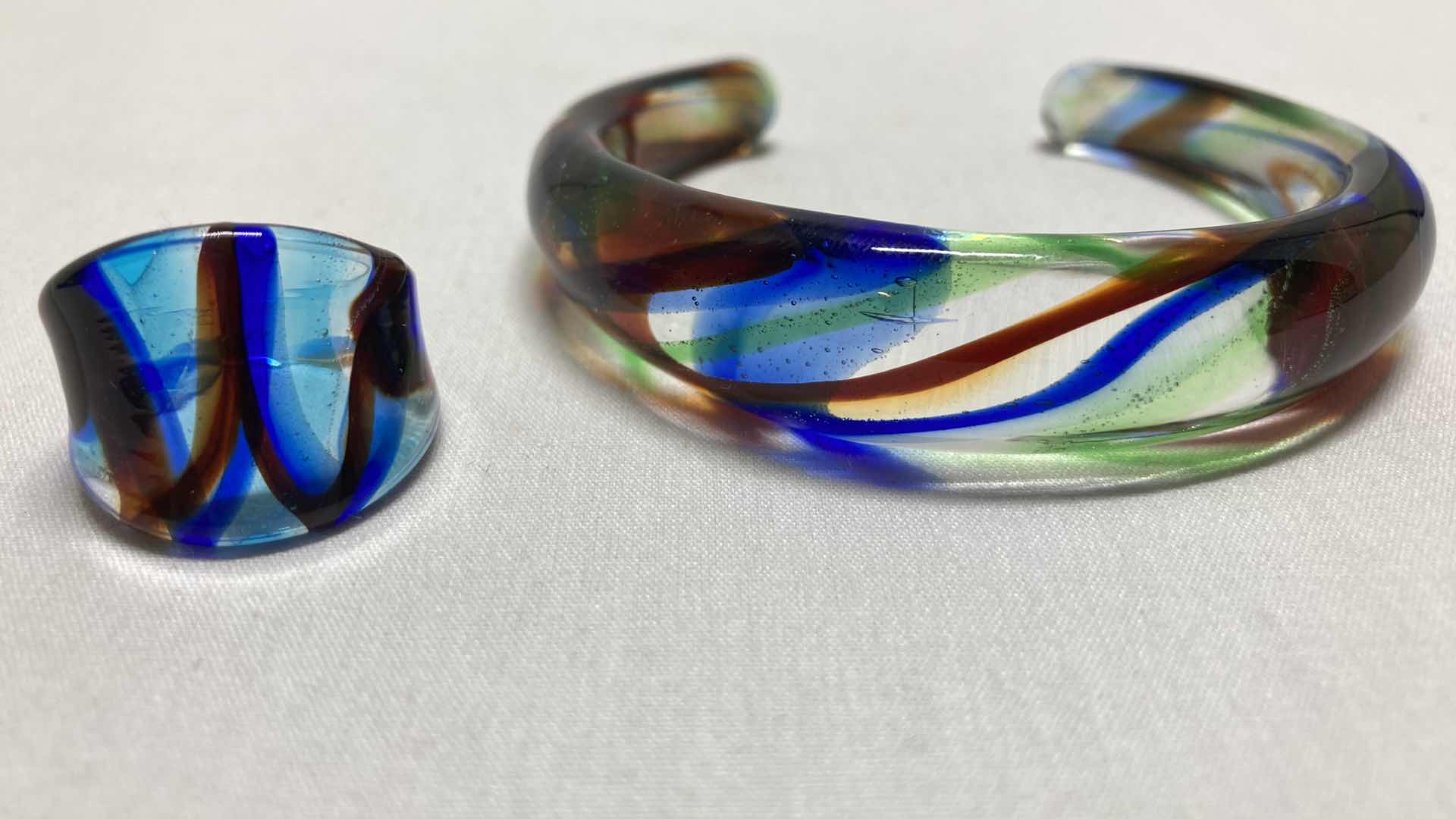 Photo 1 of BLOWN MULTI COLOR GLASS RING SIZE 5/5.5& BRACELET 2.25”