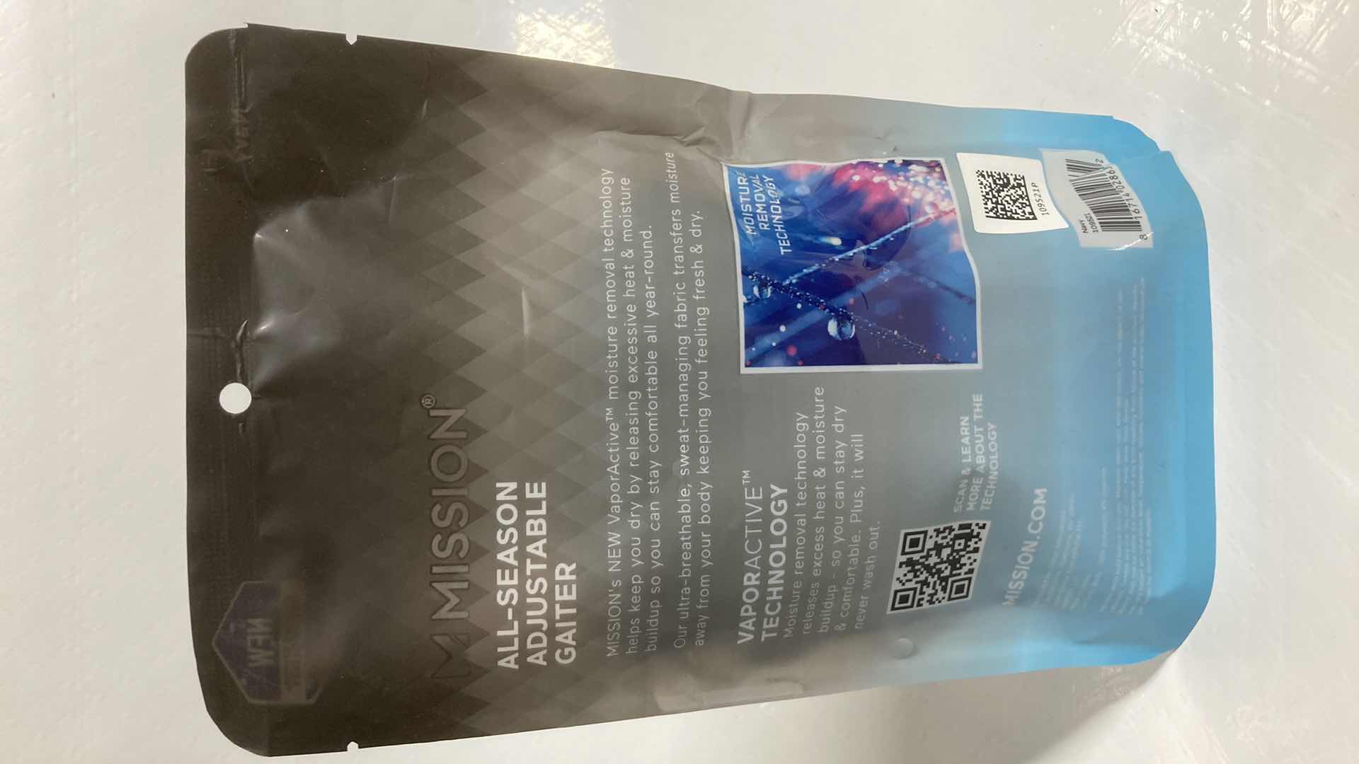 Photo 1 of NEW MISSION ALL SEASON ADJUSTABLE NAVY GAITER (3)