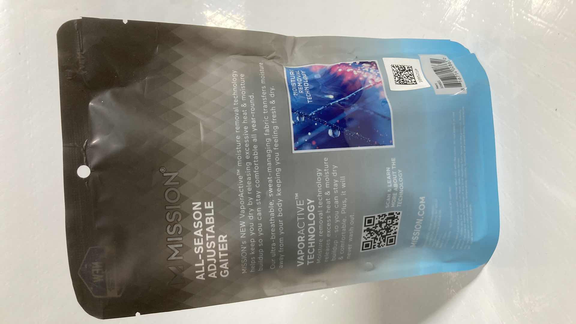 Photo 1 of NEW MISSION ALL SEASON ADJUSTABLE NAVY GAITER (3)