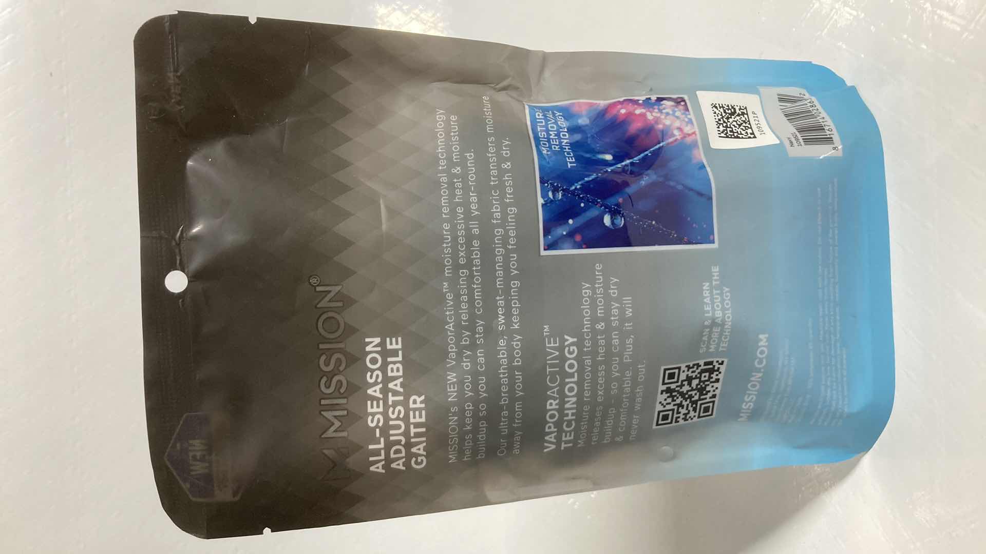 Photo 1 of NEW MISSION ALL SEASON ADJUSTABLE NAVY GAITER (3)