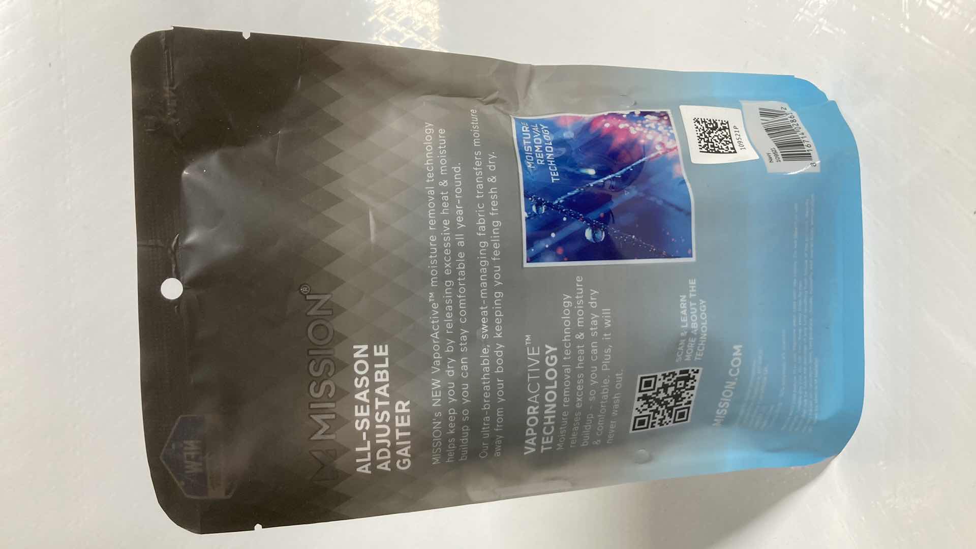 Photo 1 of NEW MISSION ALL SEASON ADJUSTABLE NAVY GAITER (3)