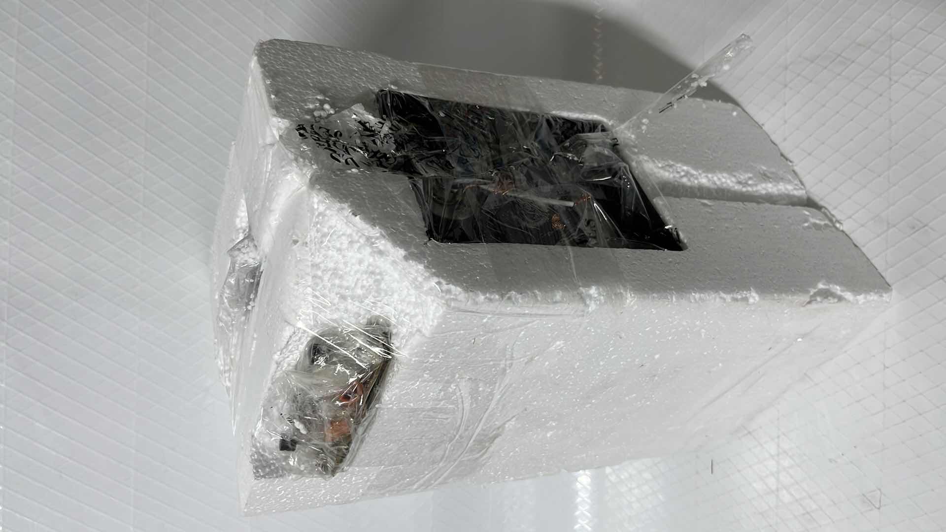 Photo 1 of NEW HUKORO 1-LIGHT MATTE BLACK/BARNWOOD ACCENTS W CLEAR GLASS OUTDOOR WALL LANTERN SCONCE, 13”H (F14001-BK)