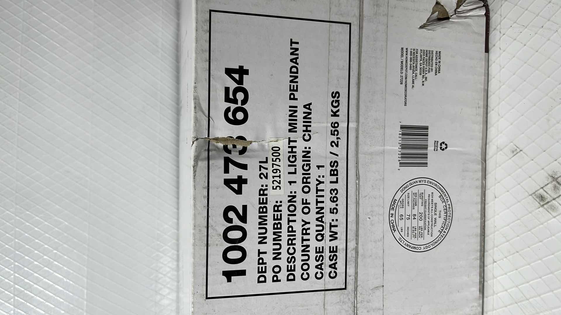 Photo 1 of NEW HOME DECORATORS COLLECTION MINI PENDANT, BRUSHED NICKEL FINISH W CLEAR GLASS SHADE 6.75” X 10.75” H (1002473654)