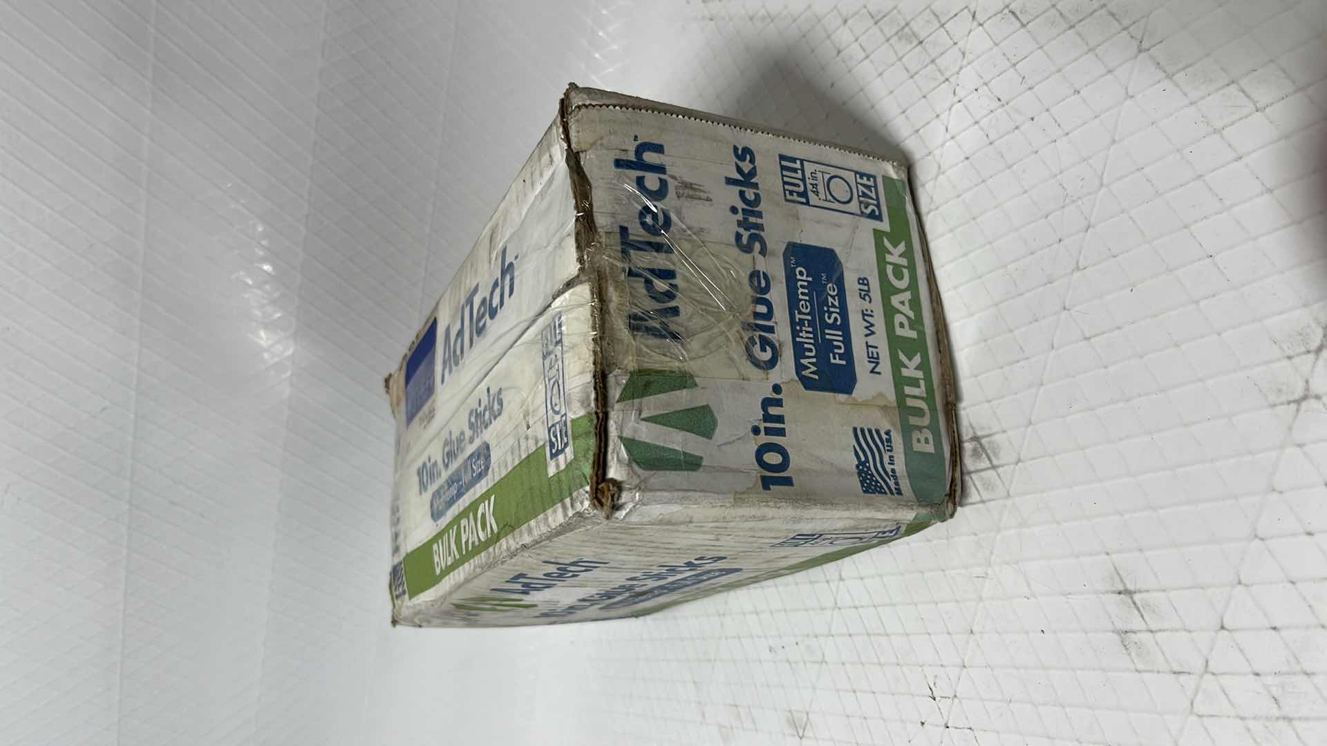 Photo 1 of ADTECH 10” GLUE STICKS BULK PACK, MULTI TEMP FULL SIZE .44” D