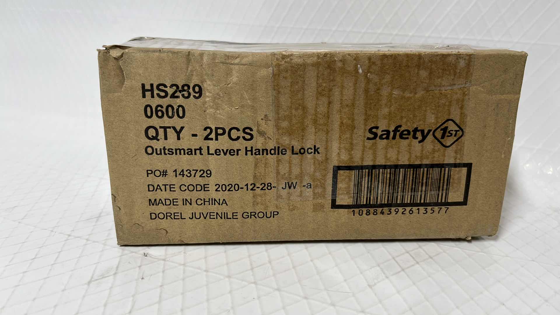 Photo 1 of 2- SAFETY 1ST OUTSMART LEVER LOCK (#HS289)