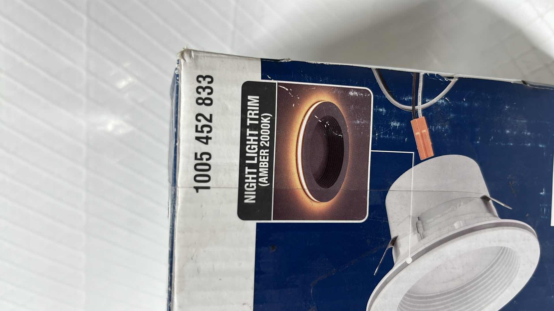 Photo 1 of 2- COMMERCIAL ELECTRIC 4” LED COLOR CHANGING RECESSED TRIM W NIGHT LIGHT, 665 LUMENS (1005 452 833)