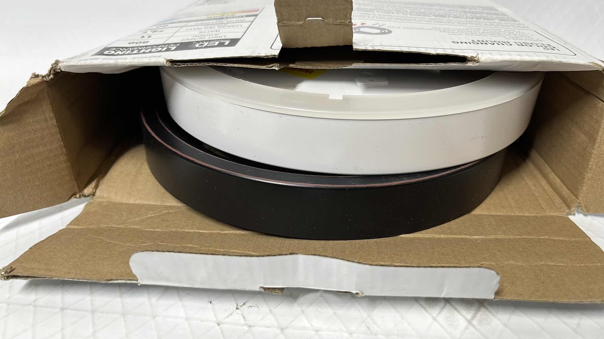 Photo 1 of COMMERCIAL ELECTRIC 9” LED COLOR CHANGING FLUSH MOUNT W INTERCHANGEABLE WHITE OR OIL RUBBED BRONZE TRIM (1005 682 971)