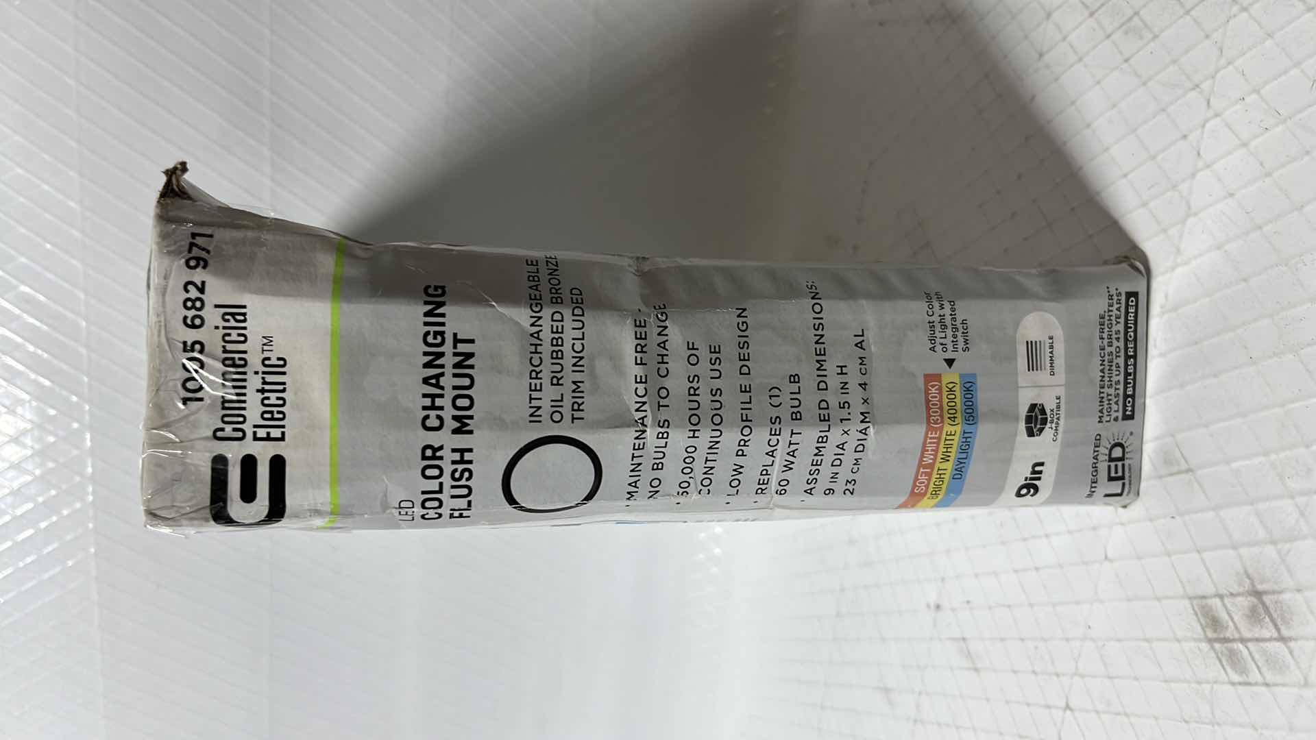Photo 1 of COMMERCIAL ELECTRIC 9” LED COLOR CHANGING FLUSH MOUNT W INTERCHANGEABLE WHITE OR OIL RUBBED BRONZE TRIM (1005 682 971)