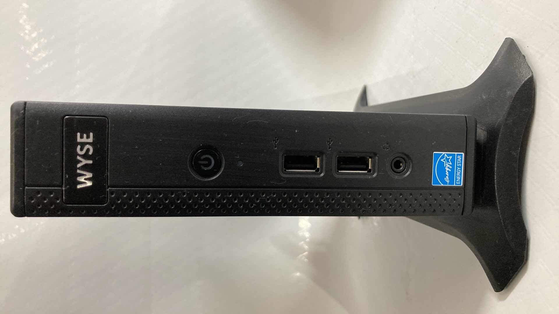 Photo 1 of DELL WYSE AMD G-T48E DUAL CORE 1.40GHz 8GB FLASH 2GB RAM THIN CLIENT MODEL Dx0D (2)