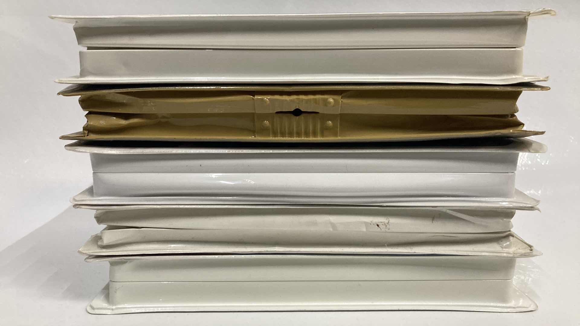 Photo 1 of DISNEY VHS MOVIE CLASSICS (5)